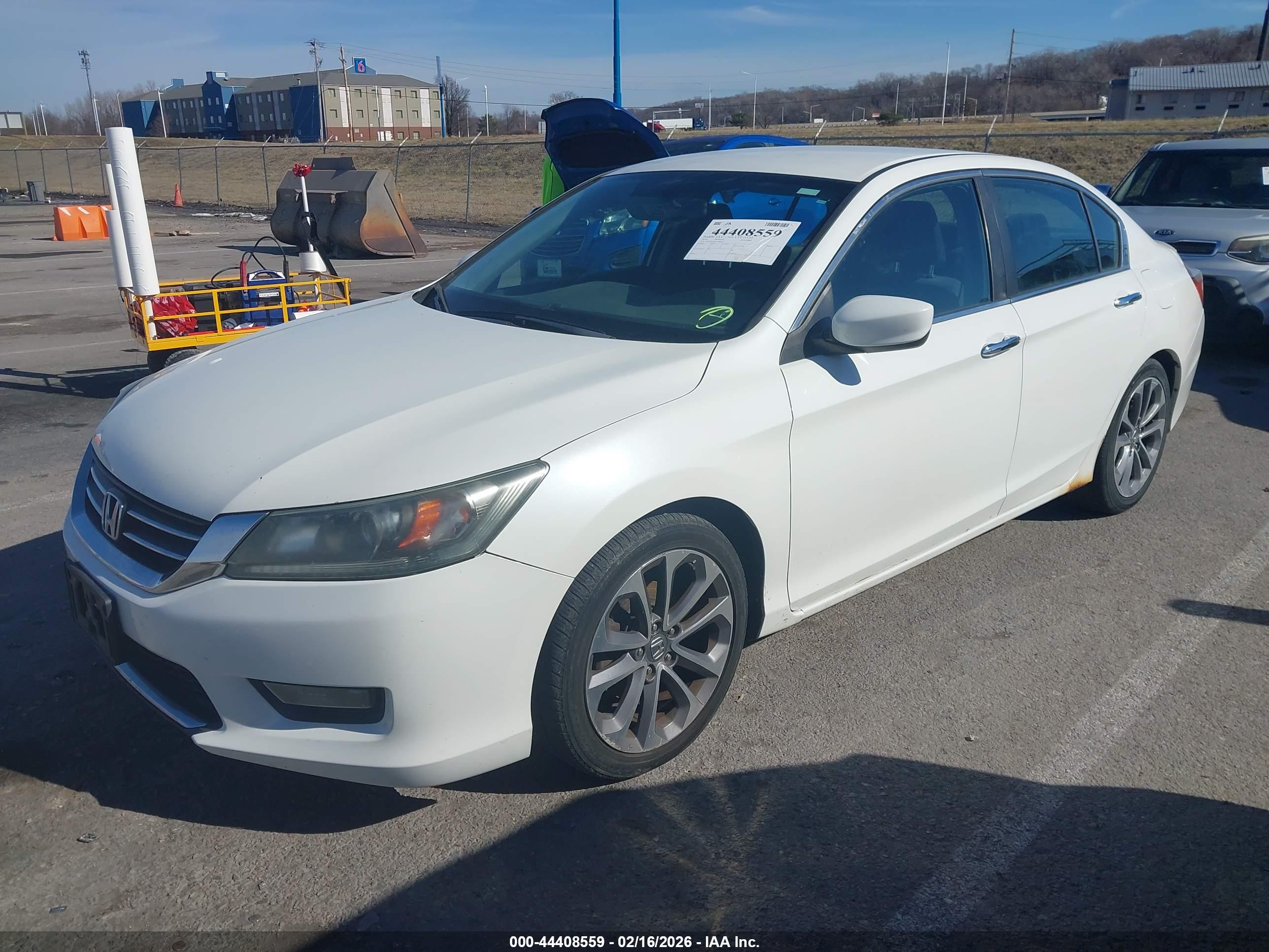 HONDA ACCORD image 2