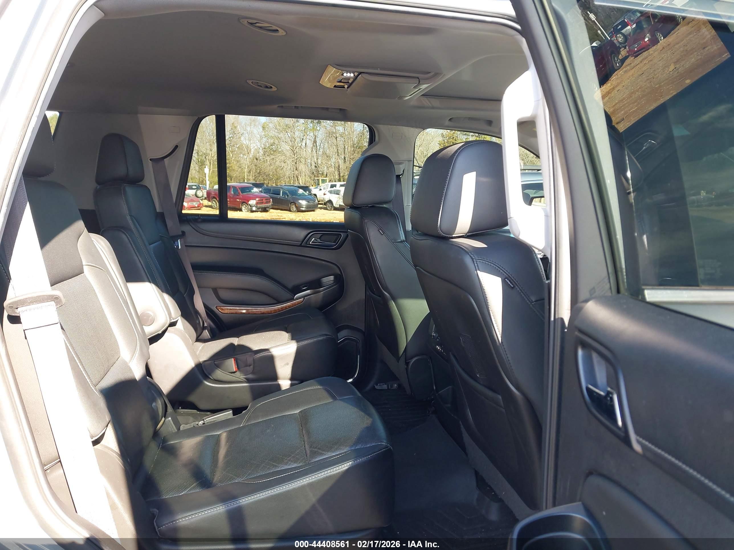 CHEVROLET TAHOE image 8