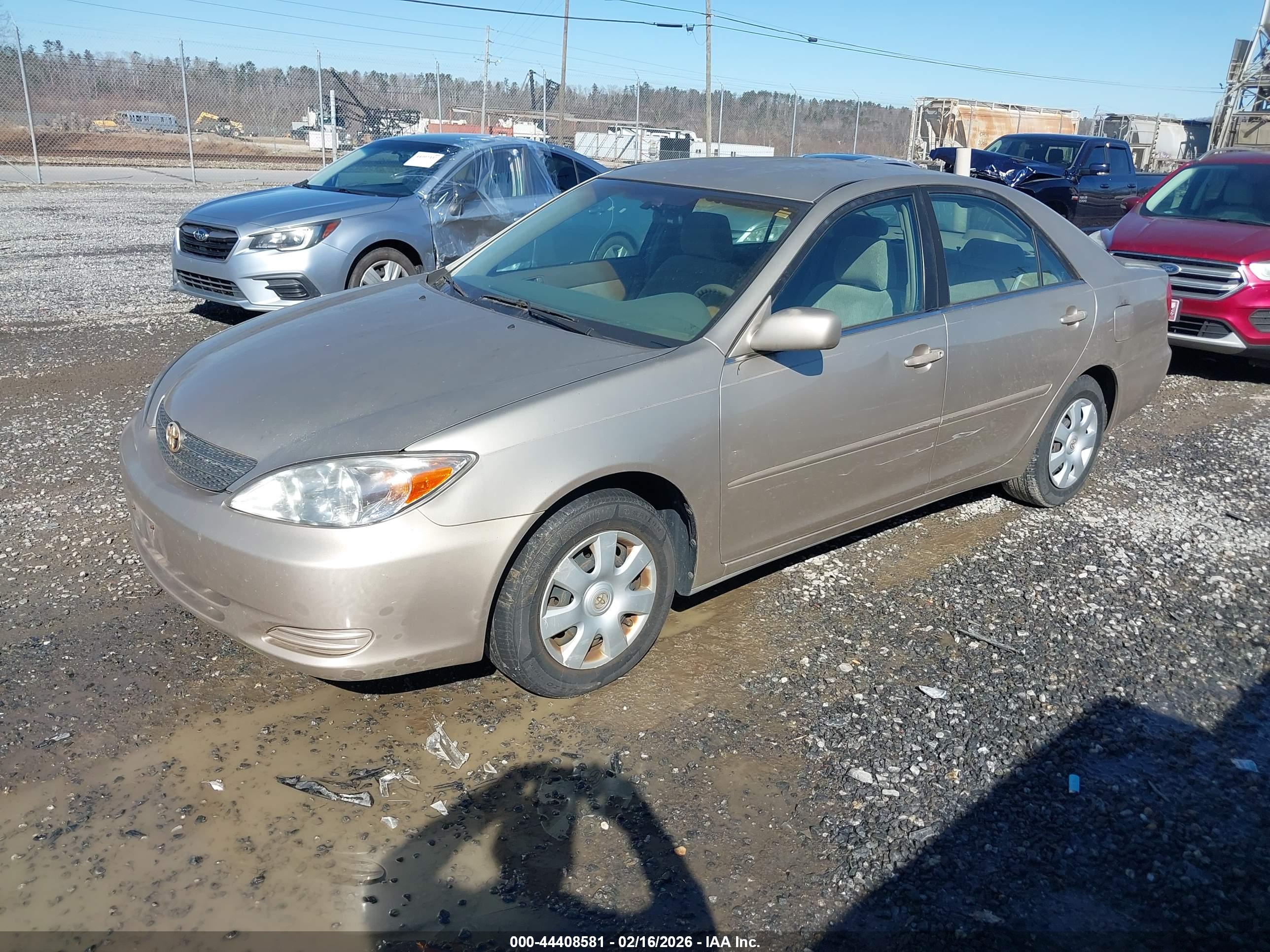 TOYOTA CAMRY image 2
