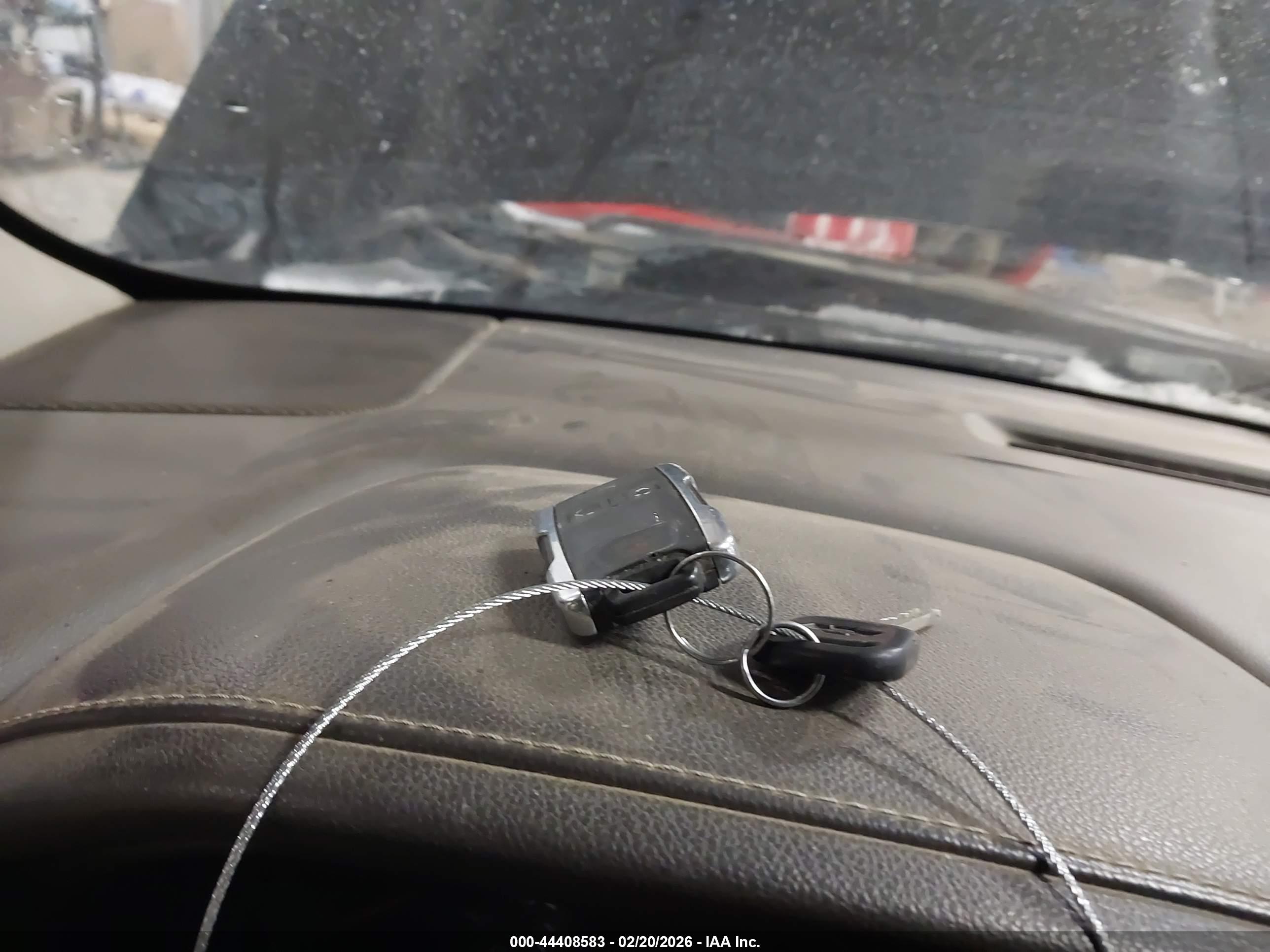 CHEVROLET SILVERADO image 11