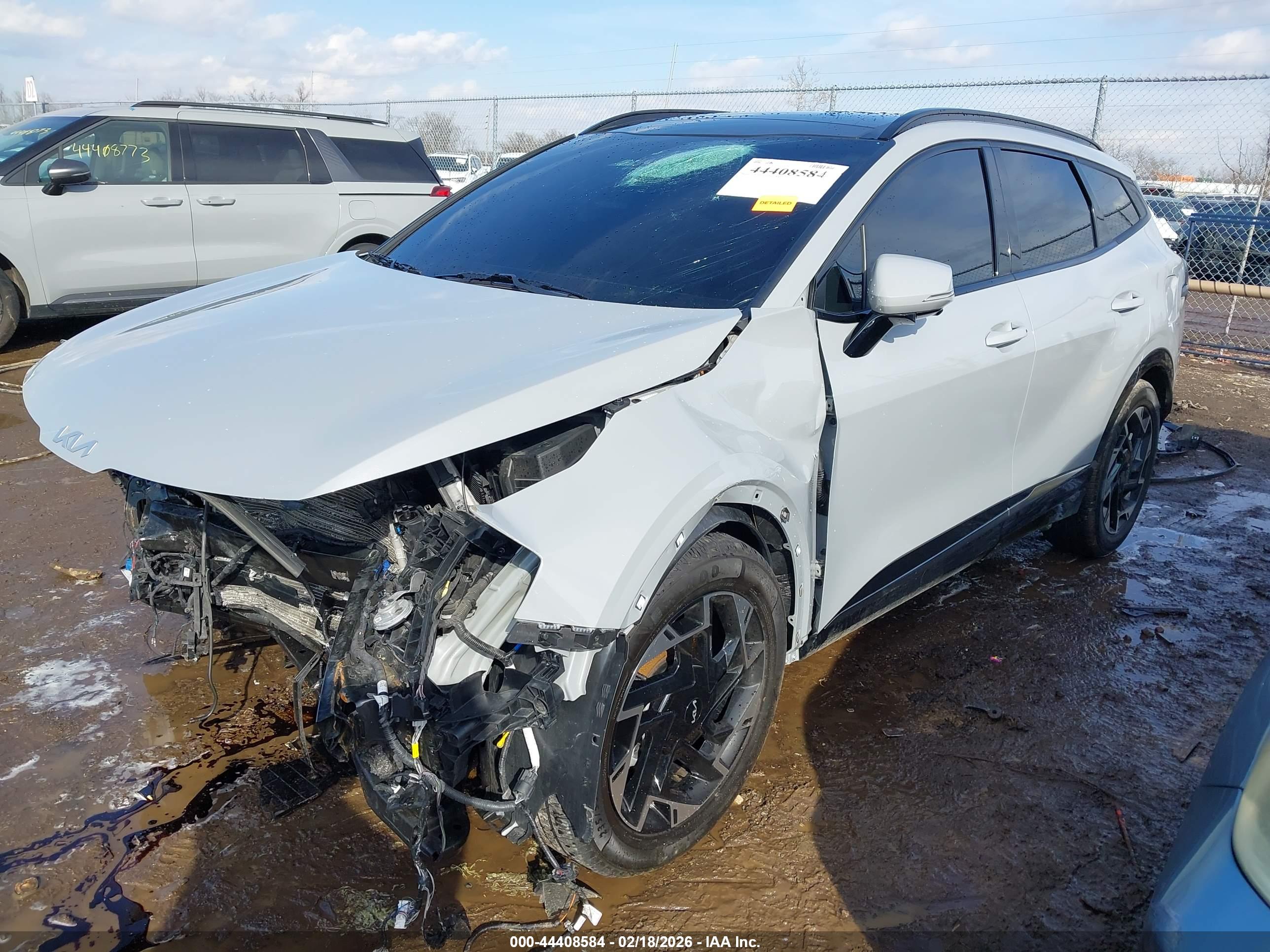 KIA SPORTAGE image 2