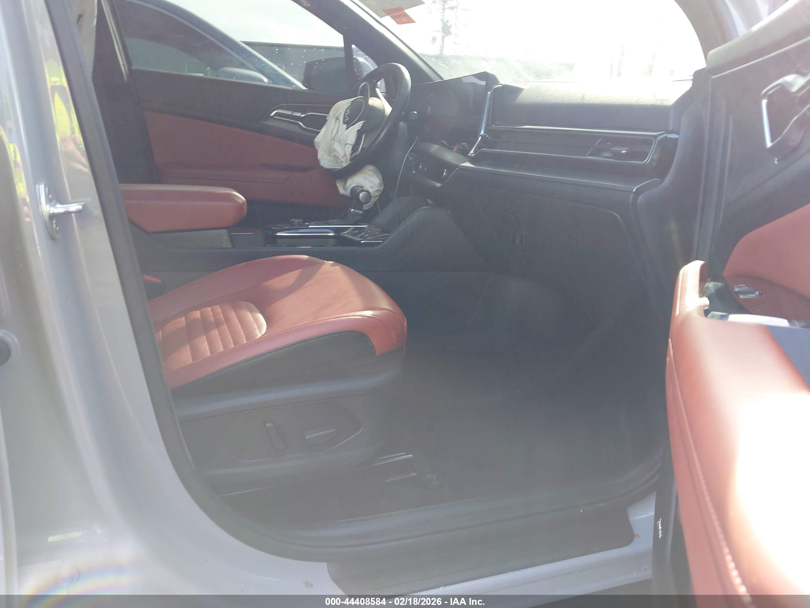 KIA SPORTAGE image 5