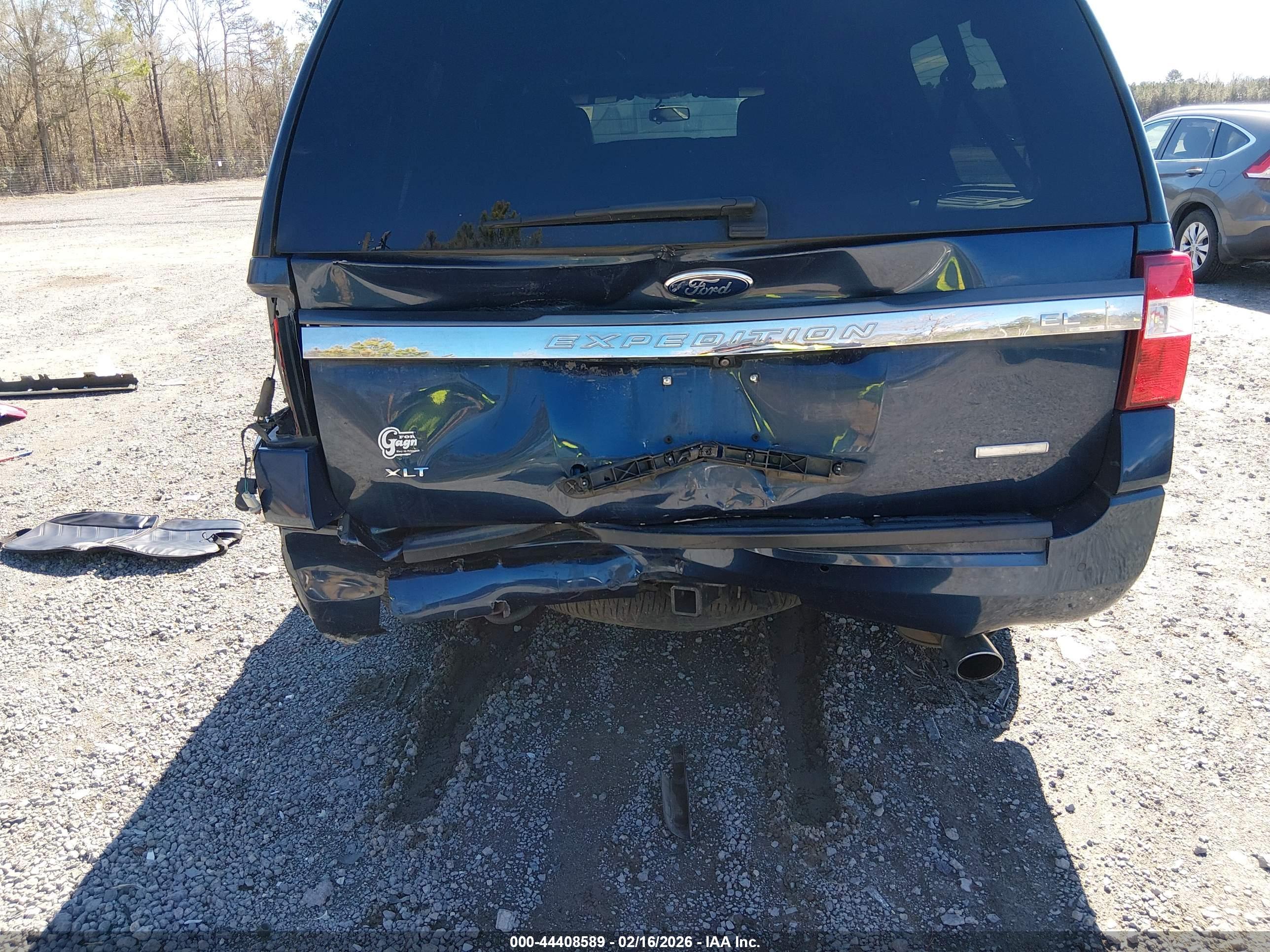 FORD EXPEDITION image 6