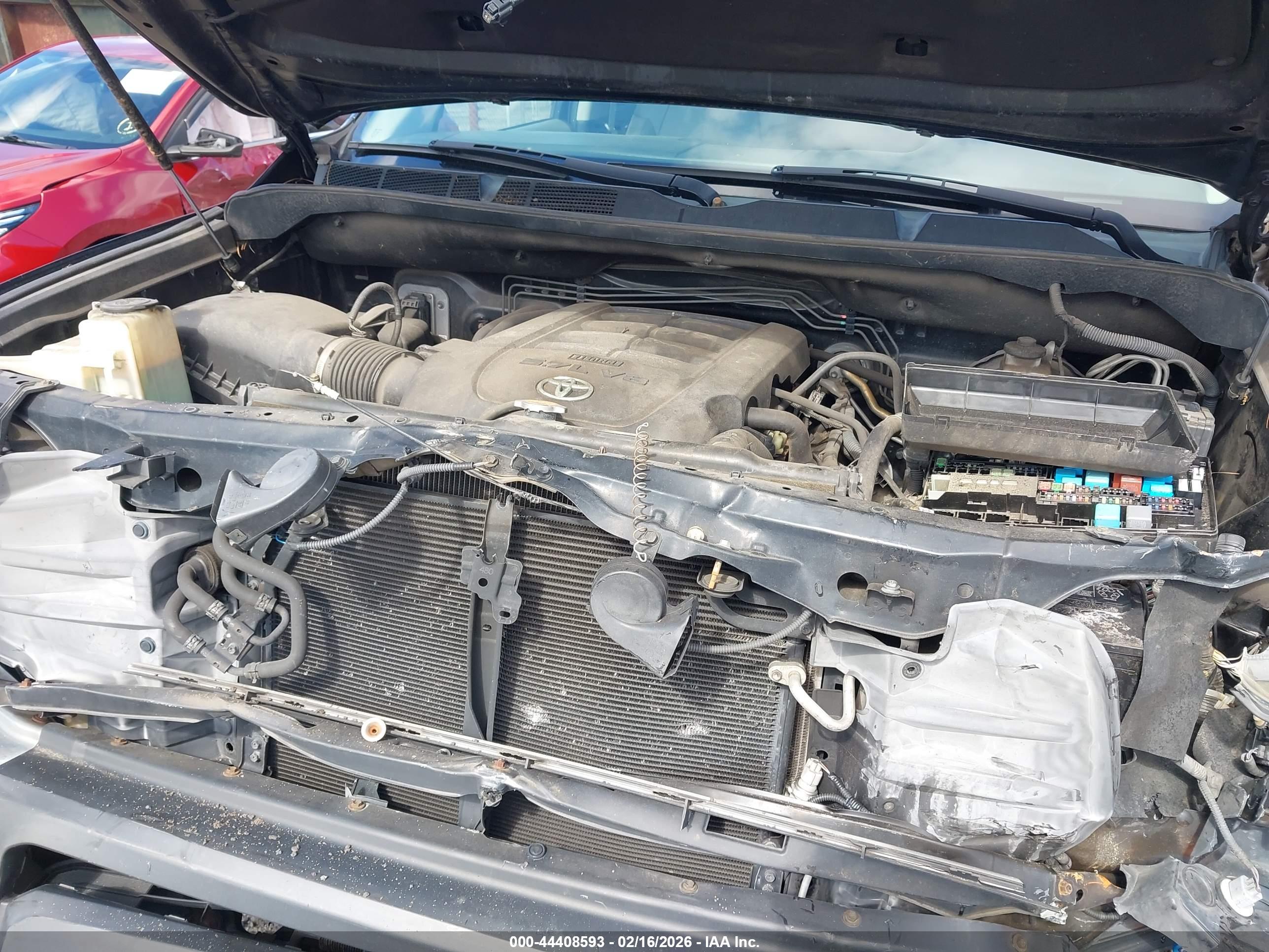 TOYOTA TUNDRA image 10
