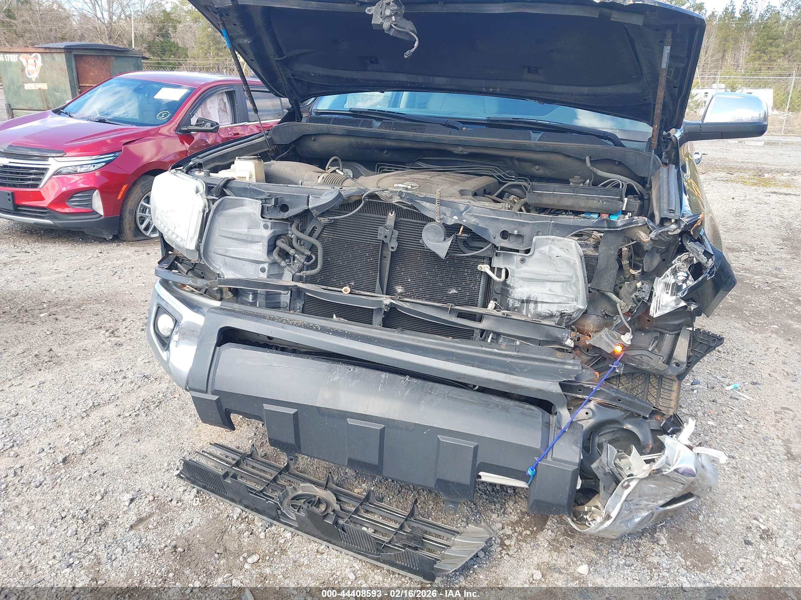TOYOTA TUNDRA image 6