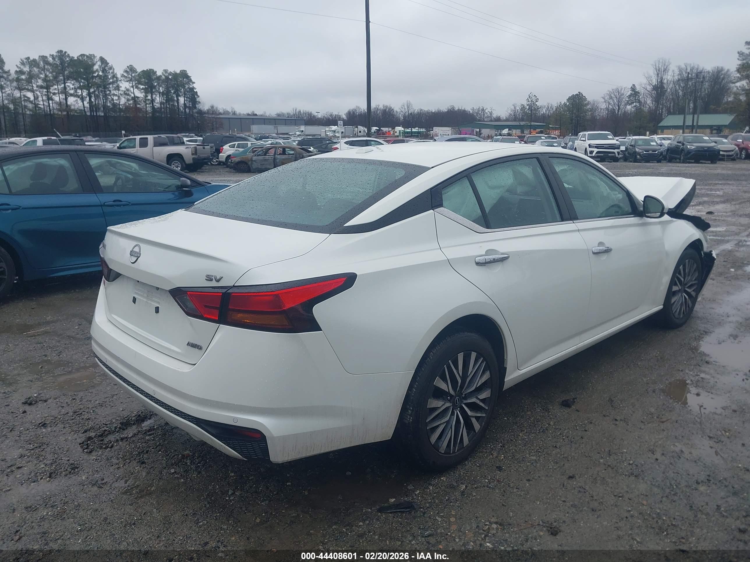 NISSAN ALTIMA image 4