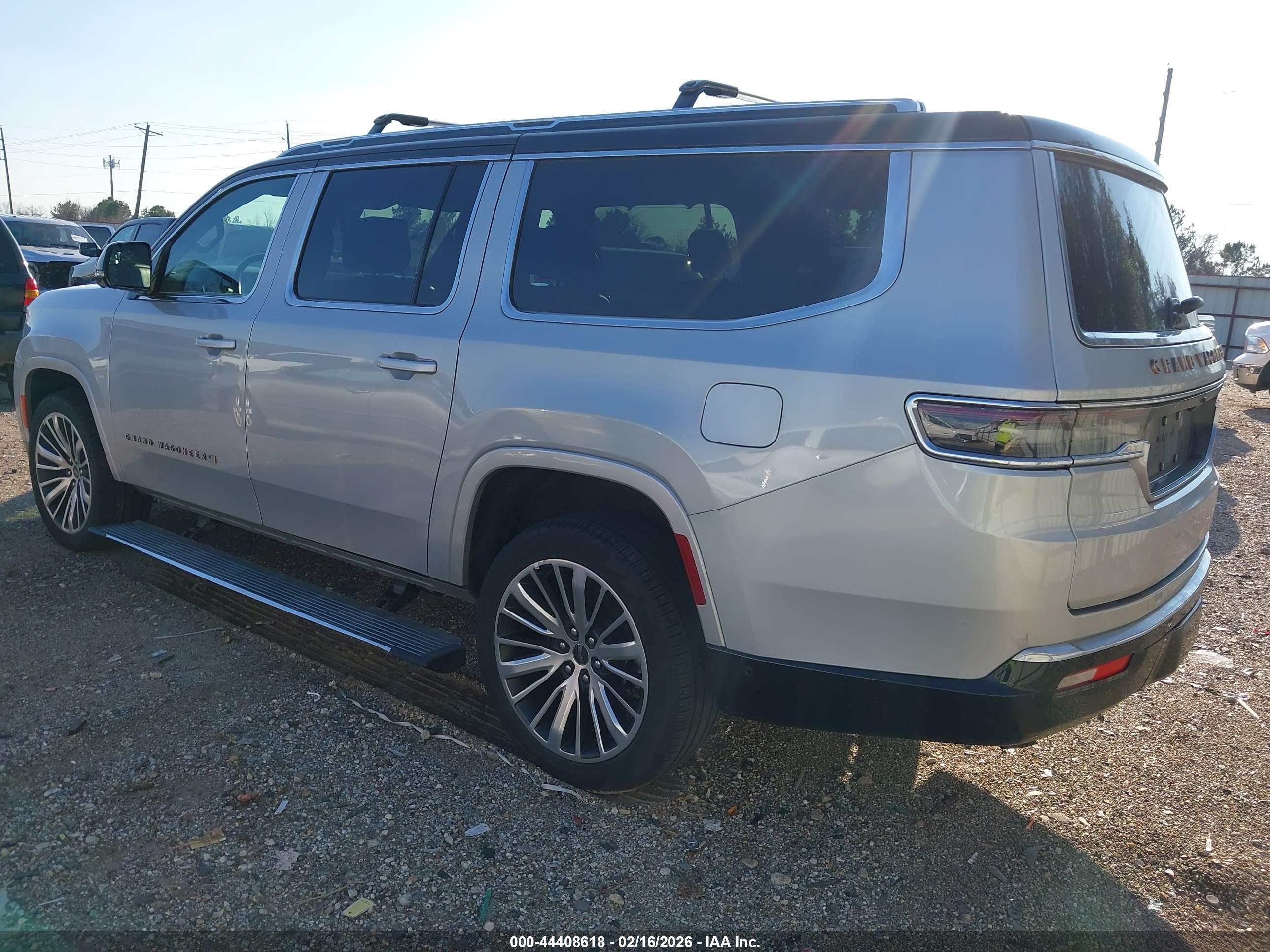 JEEP GRAND image 3