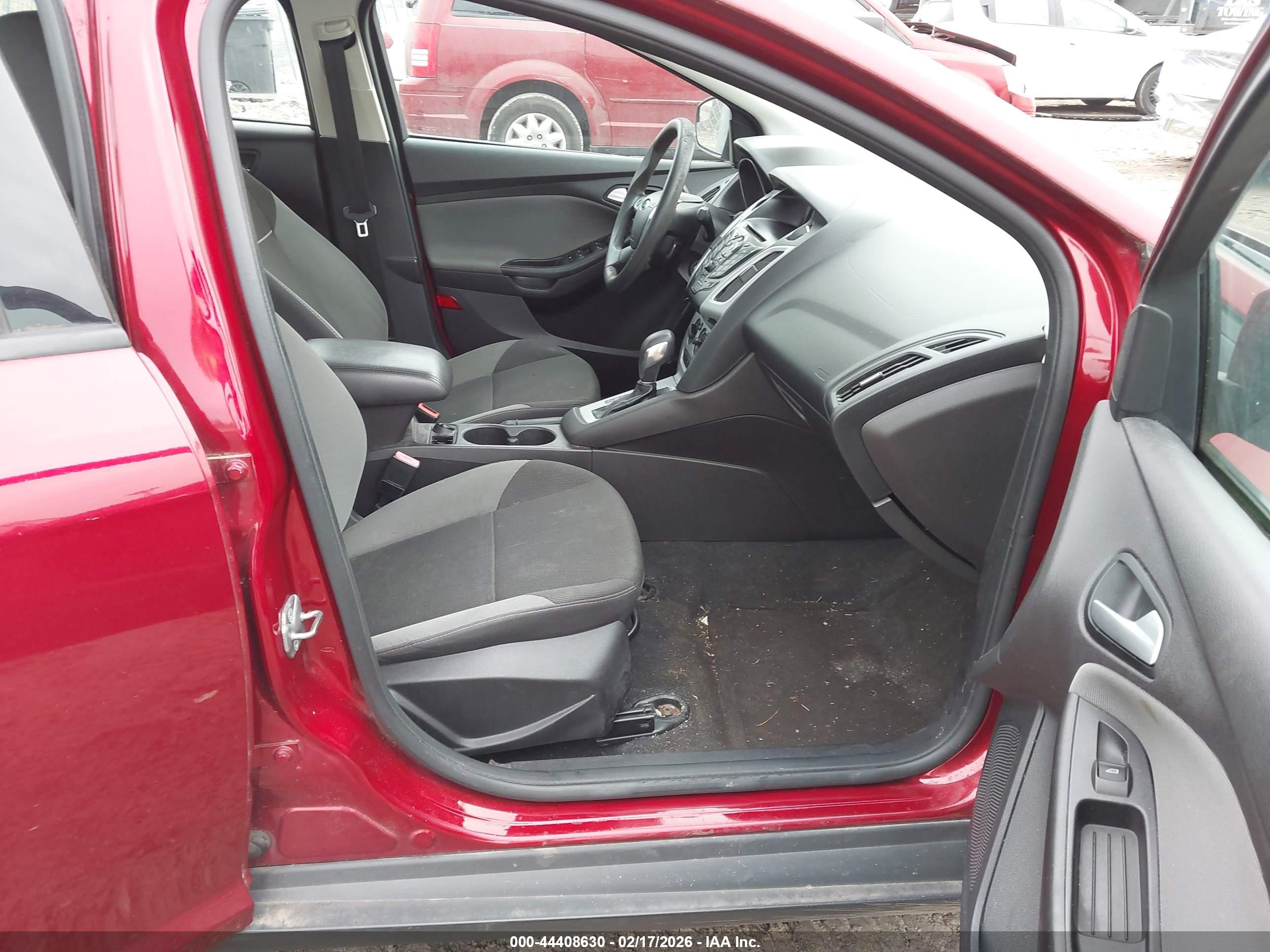 FORD FOCUS image 5