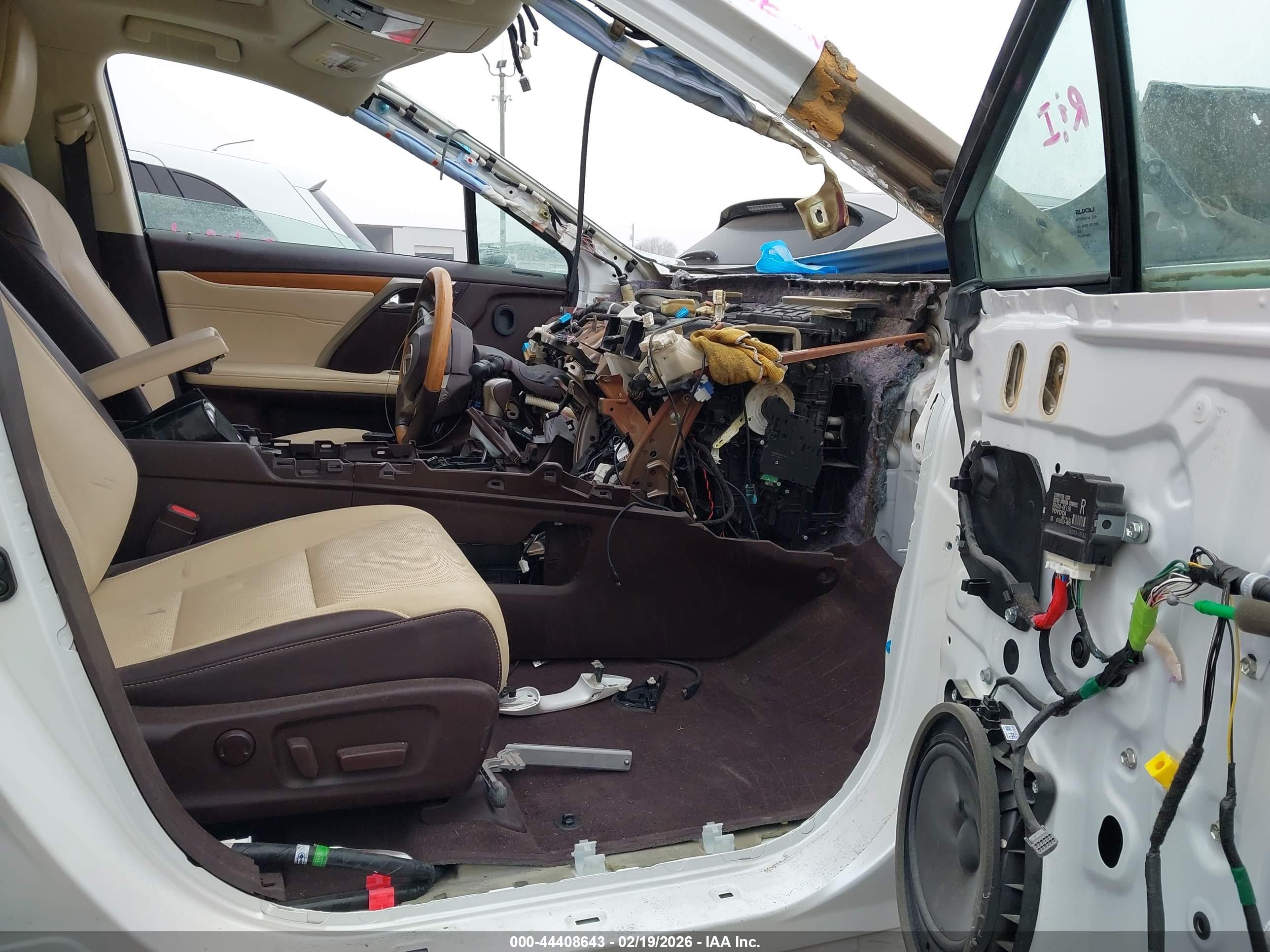 LEXUS RX image 5