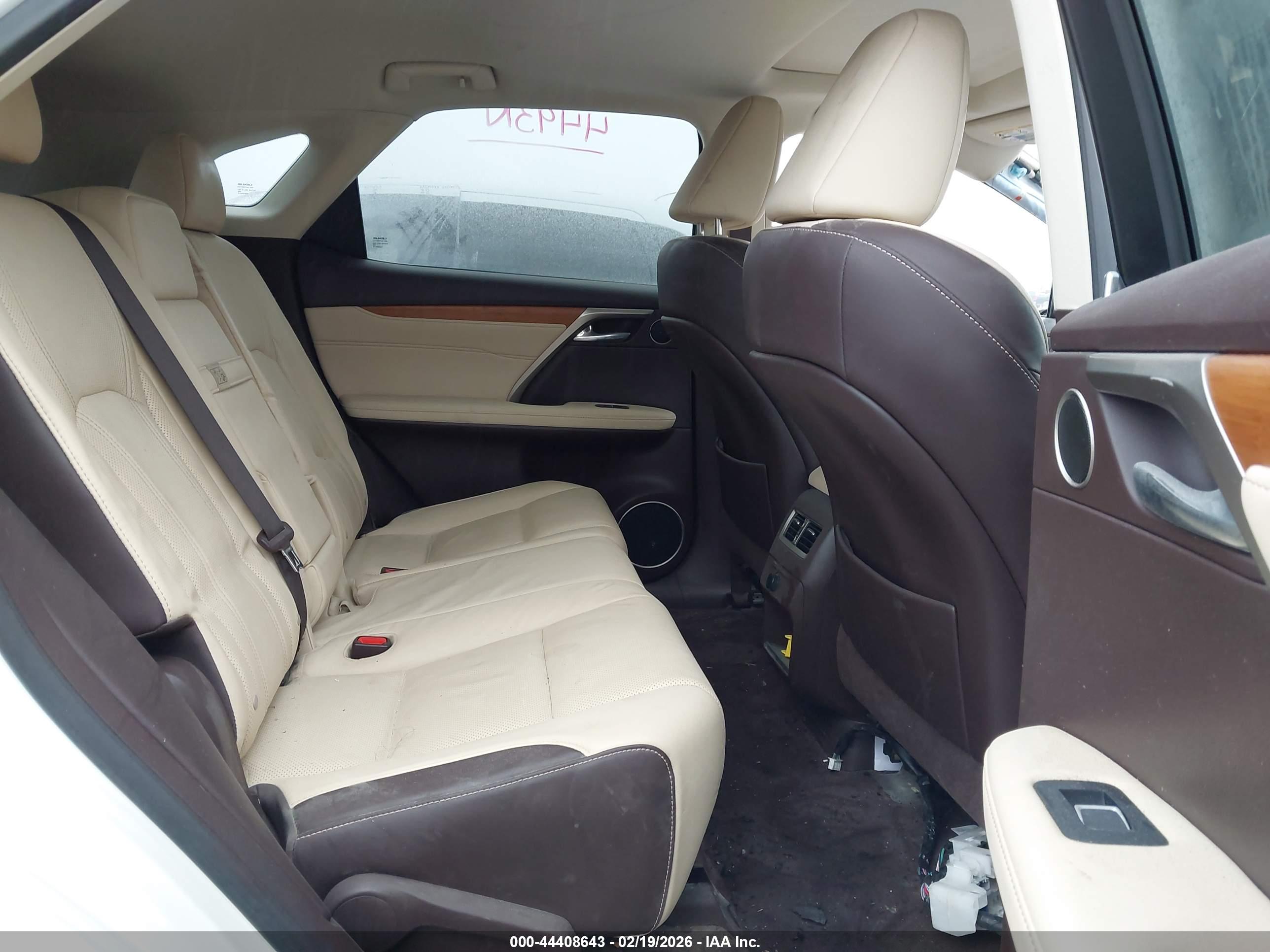 LEXUS RX image 8