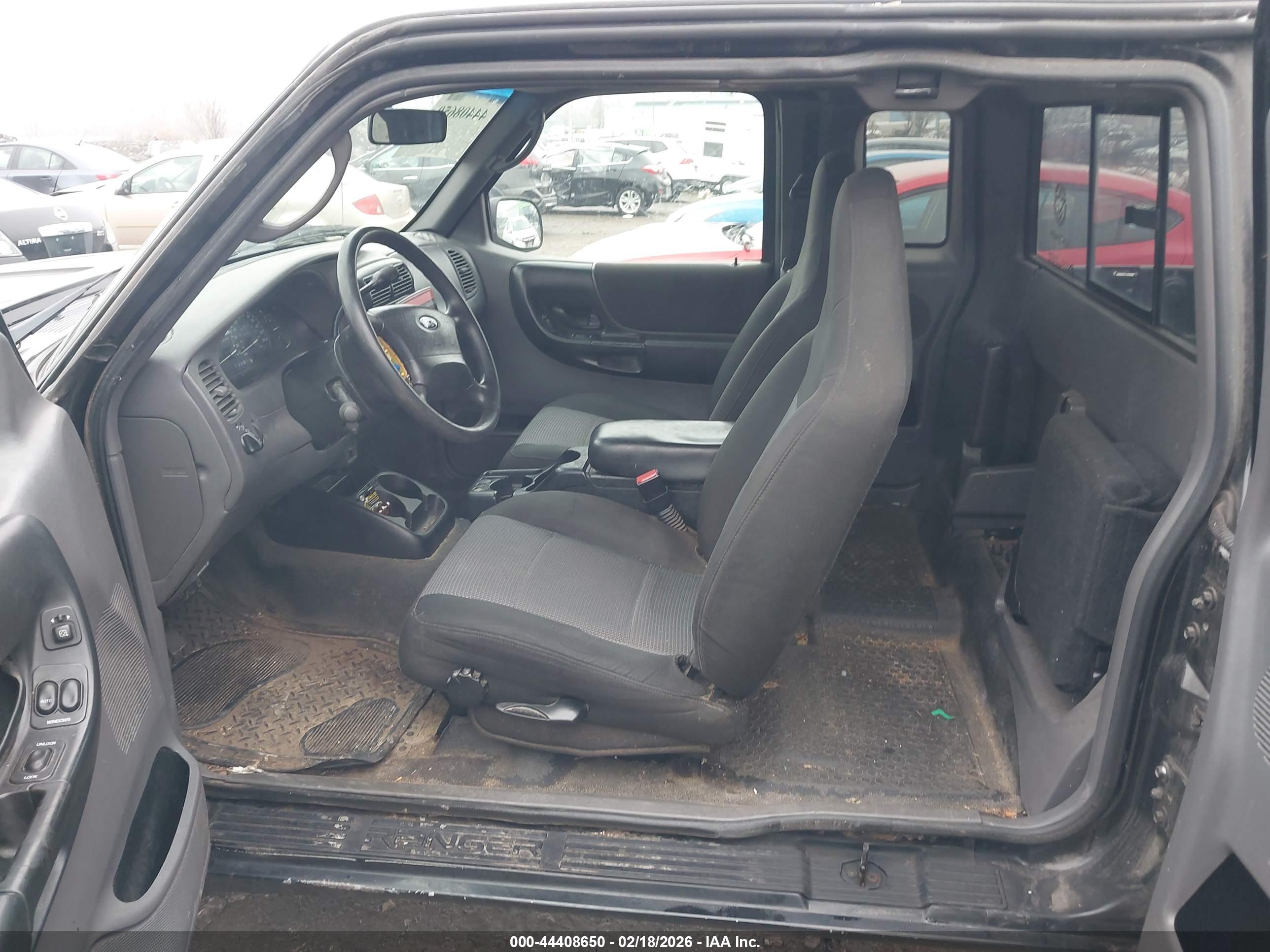 FORD RANGER image 8