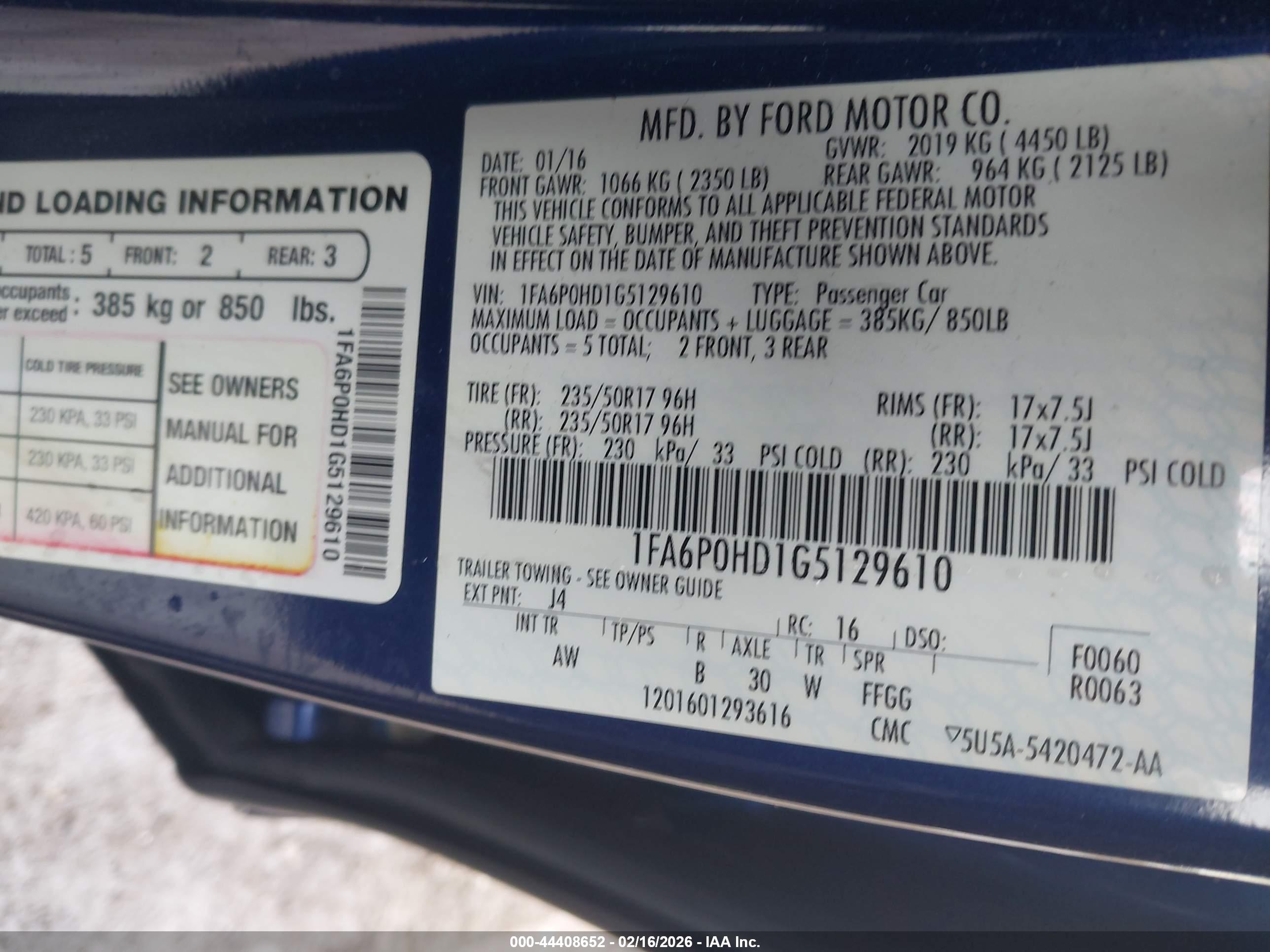 FORD FUSION image 9