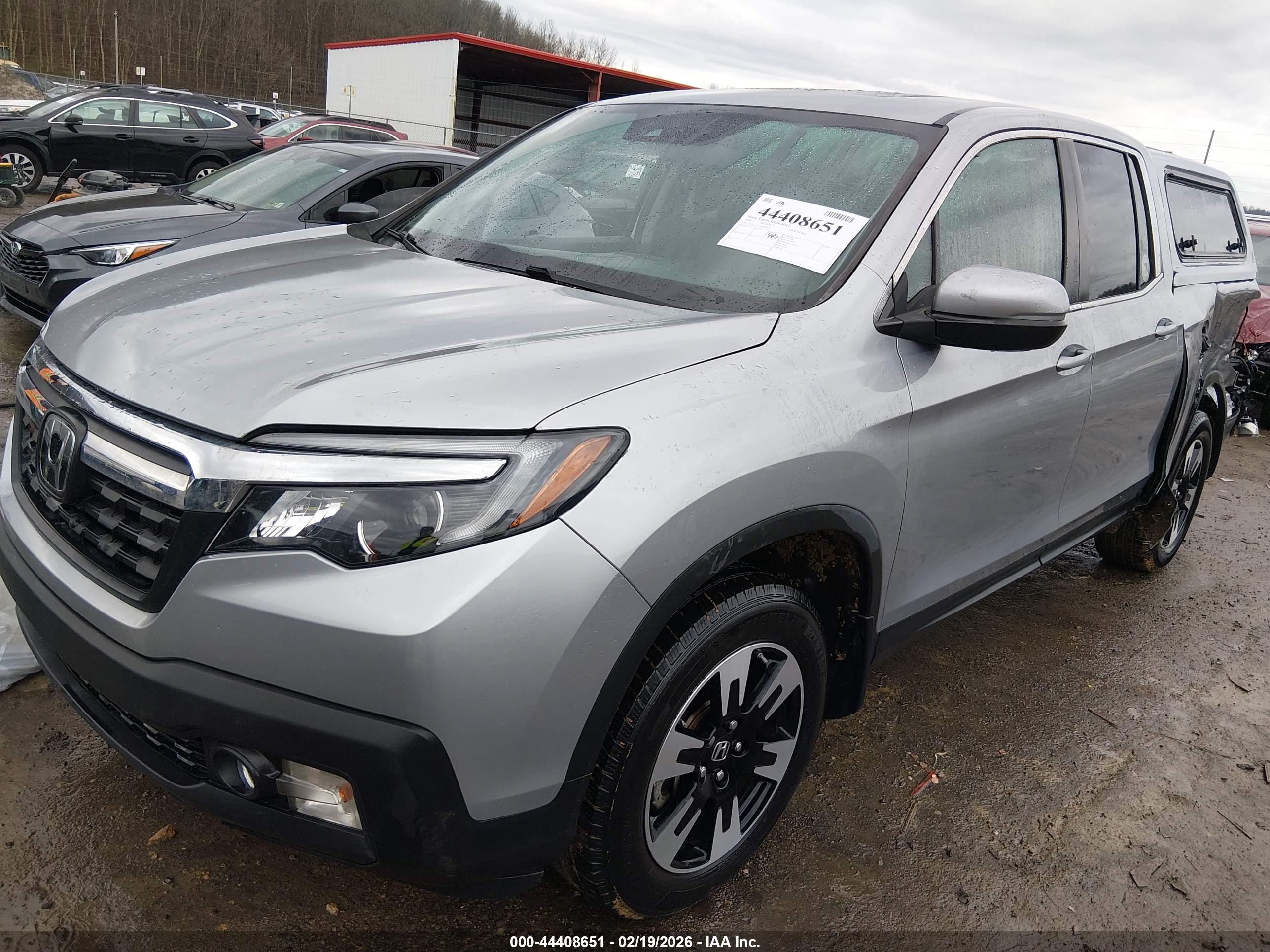 HONDA RIDGELINE image 2