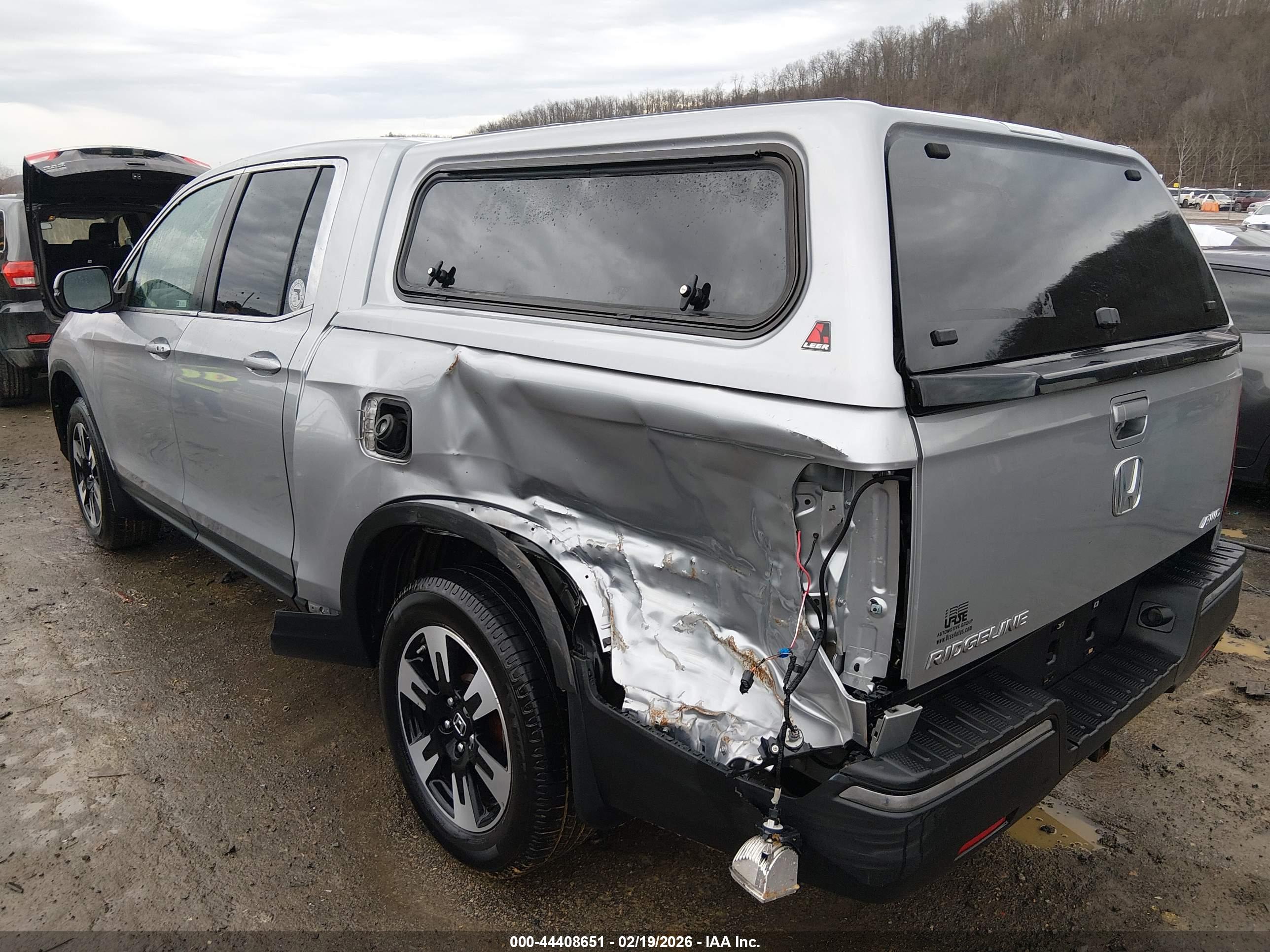 HONDA RIDGELINE image 3