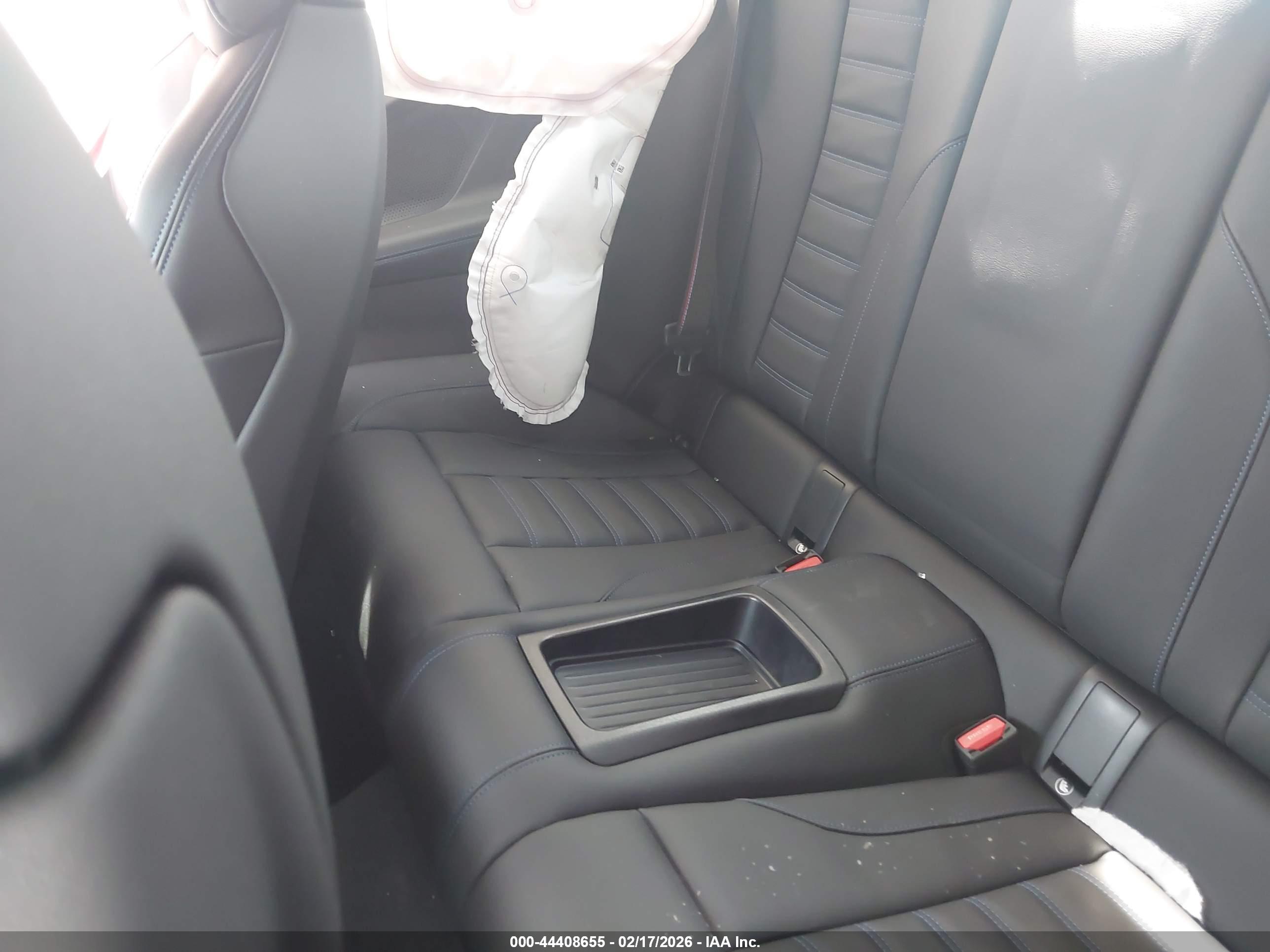 BMW M2 image 8