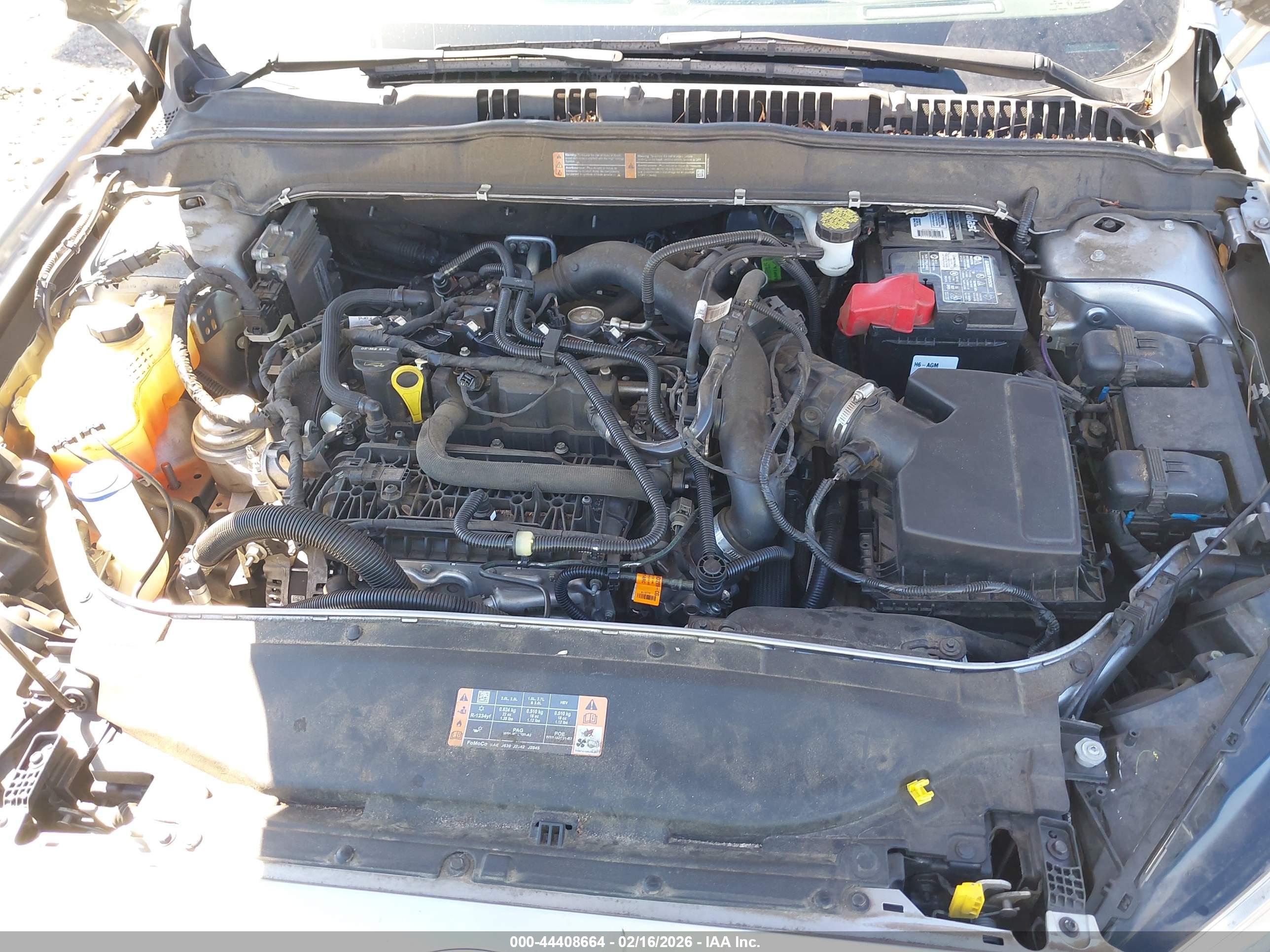 FORD FUSION image 10
