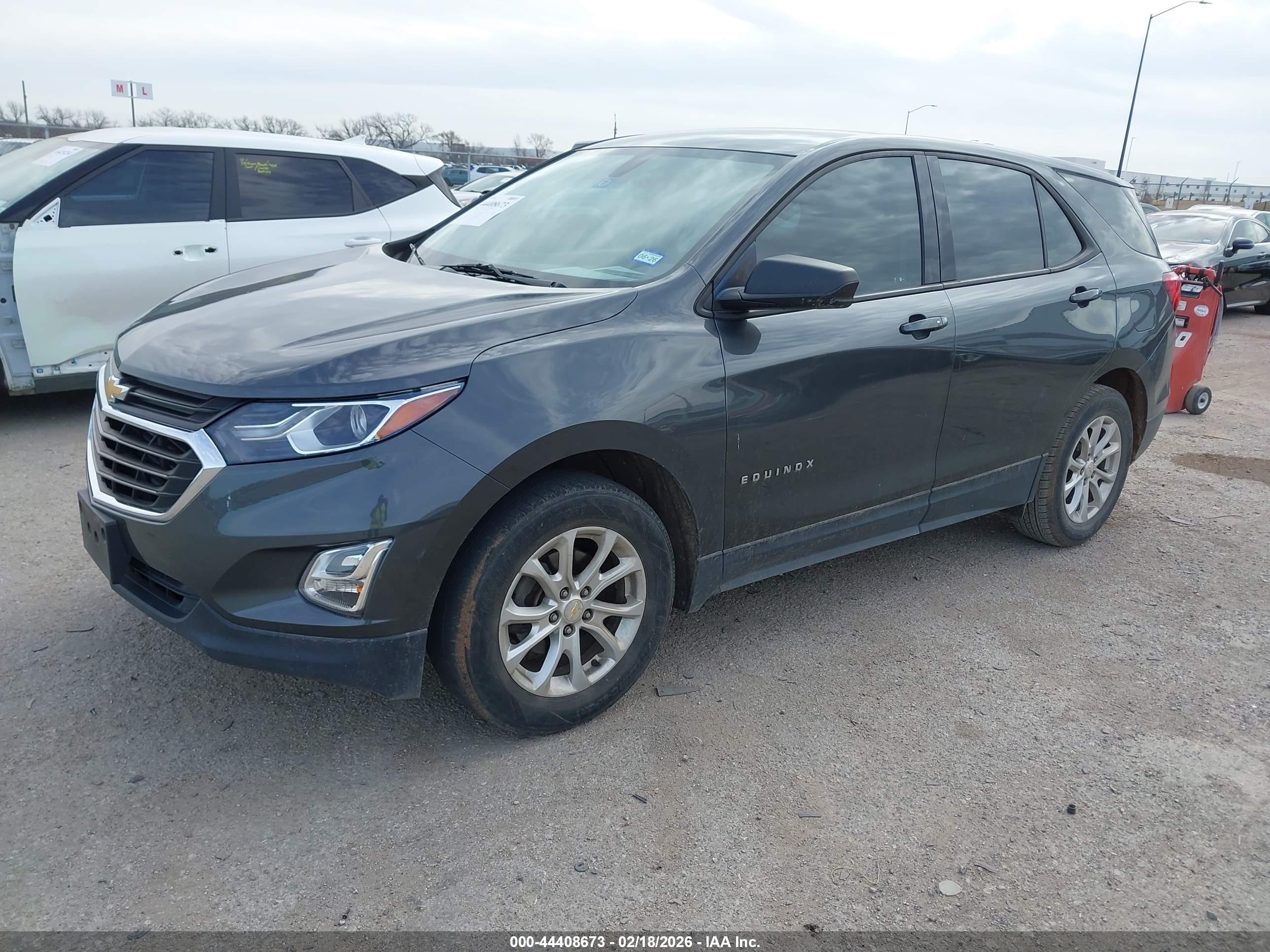 CHEVROLET EQUINOX image 2