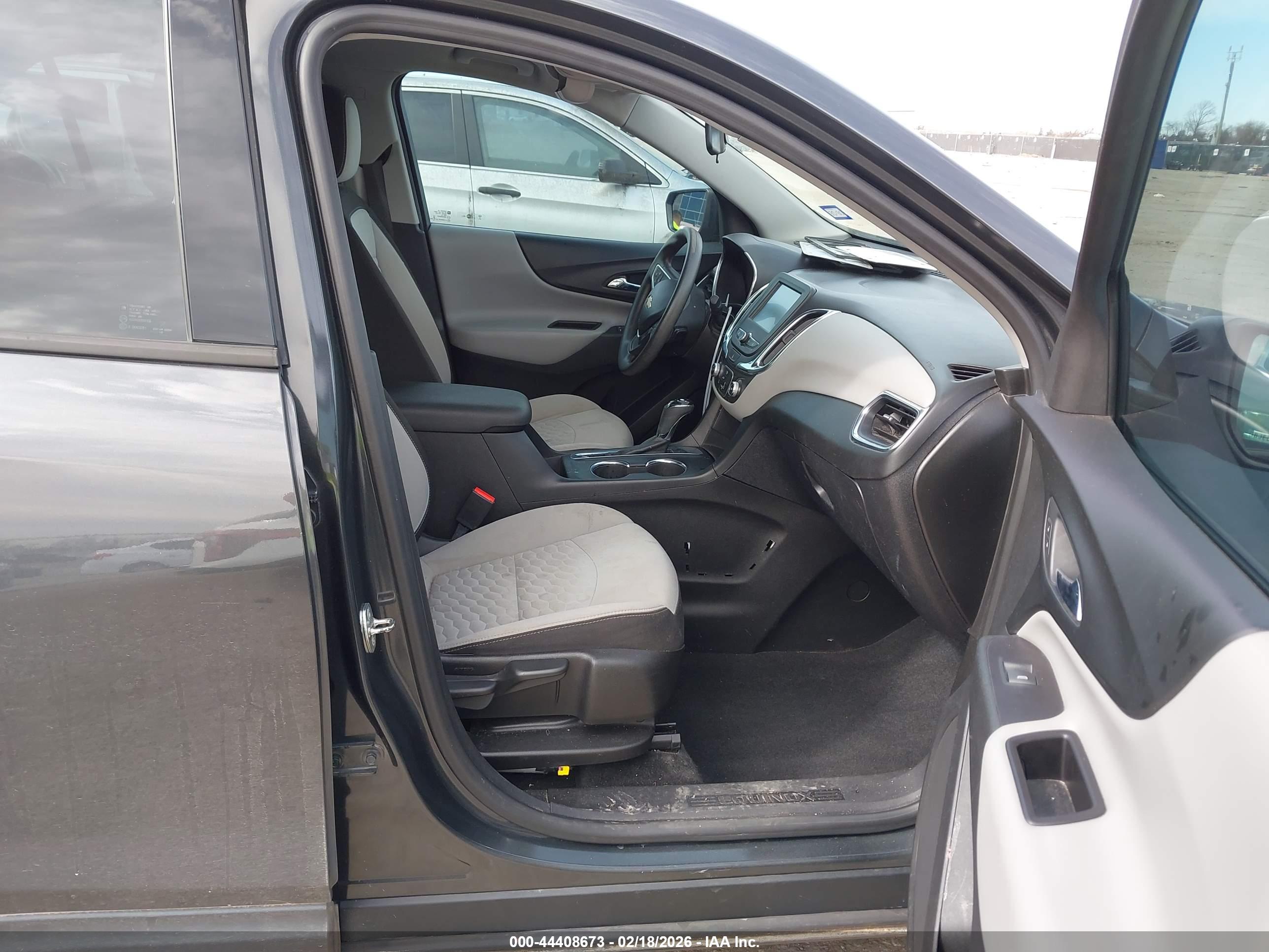 CHEVROLET EQUINOX image 5