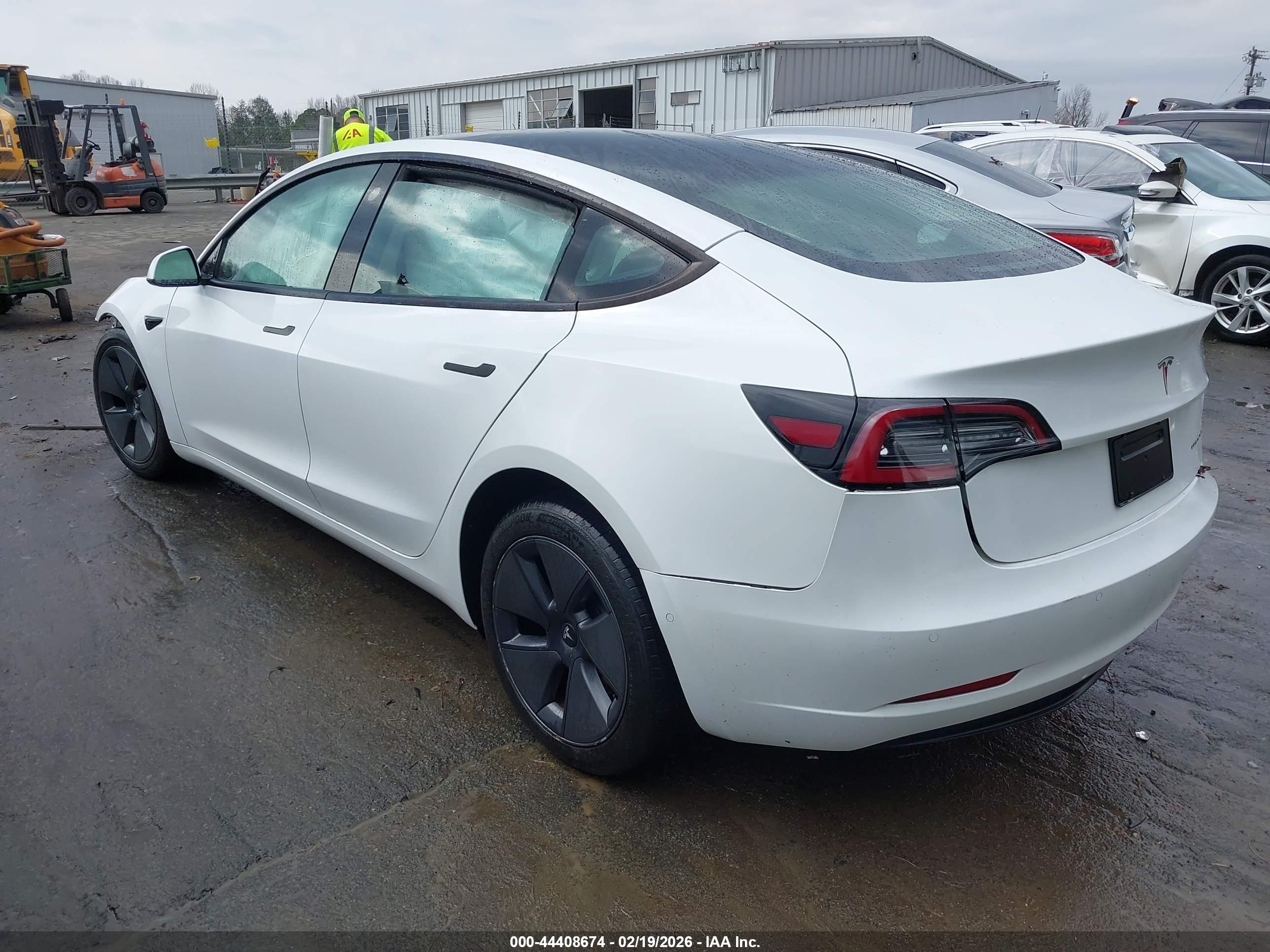 TESLA MODEL image 3