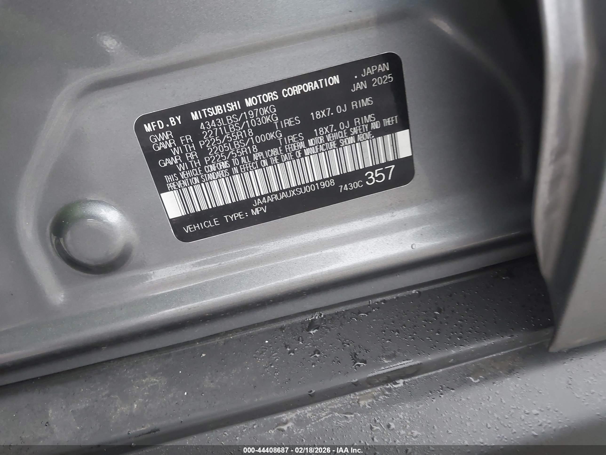 MITSUBISHI OUTLANDER image 9