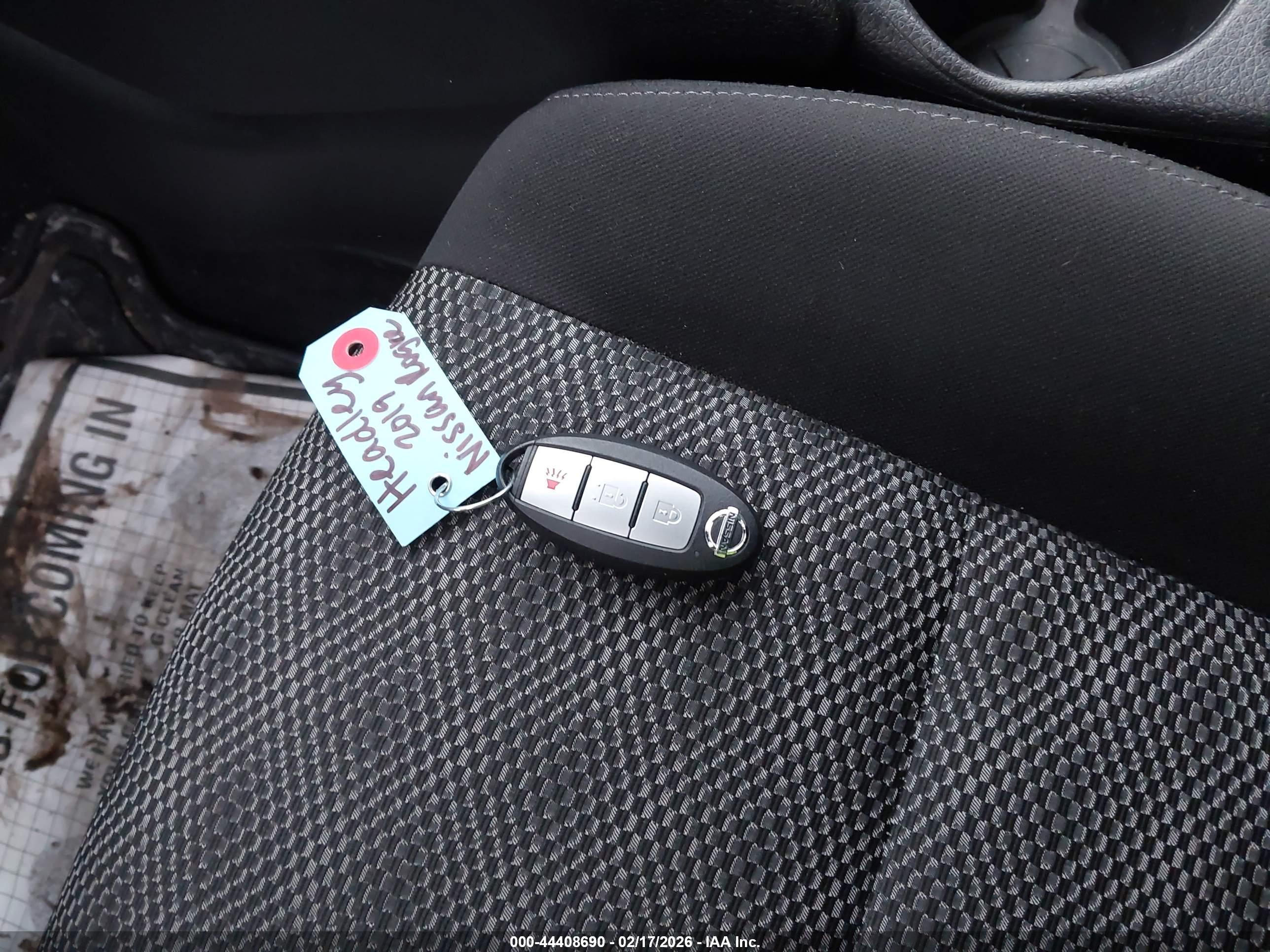 NISSAN ROGUE image 11