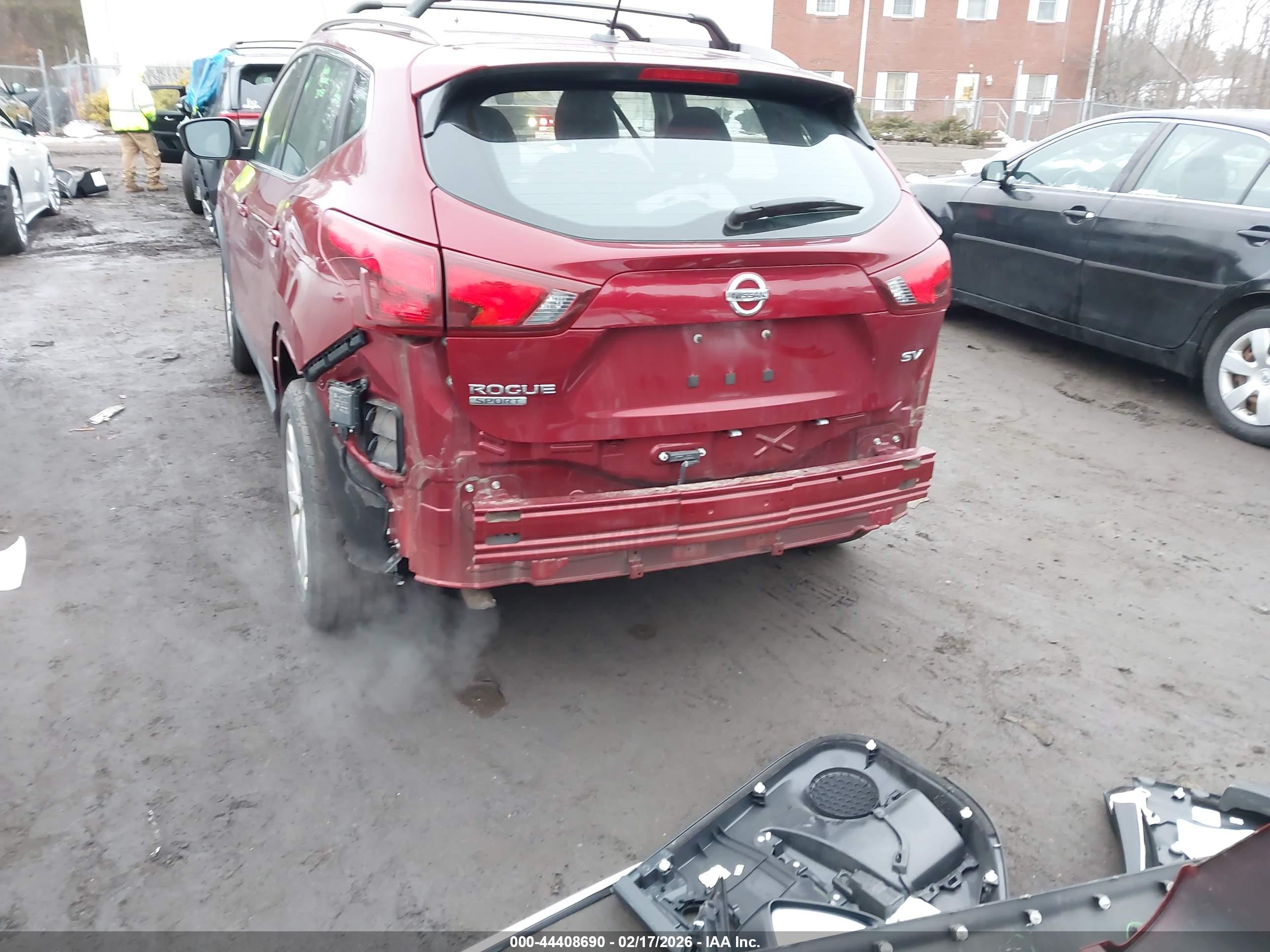 NISSAN ROGUE image 6