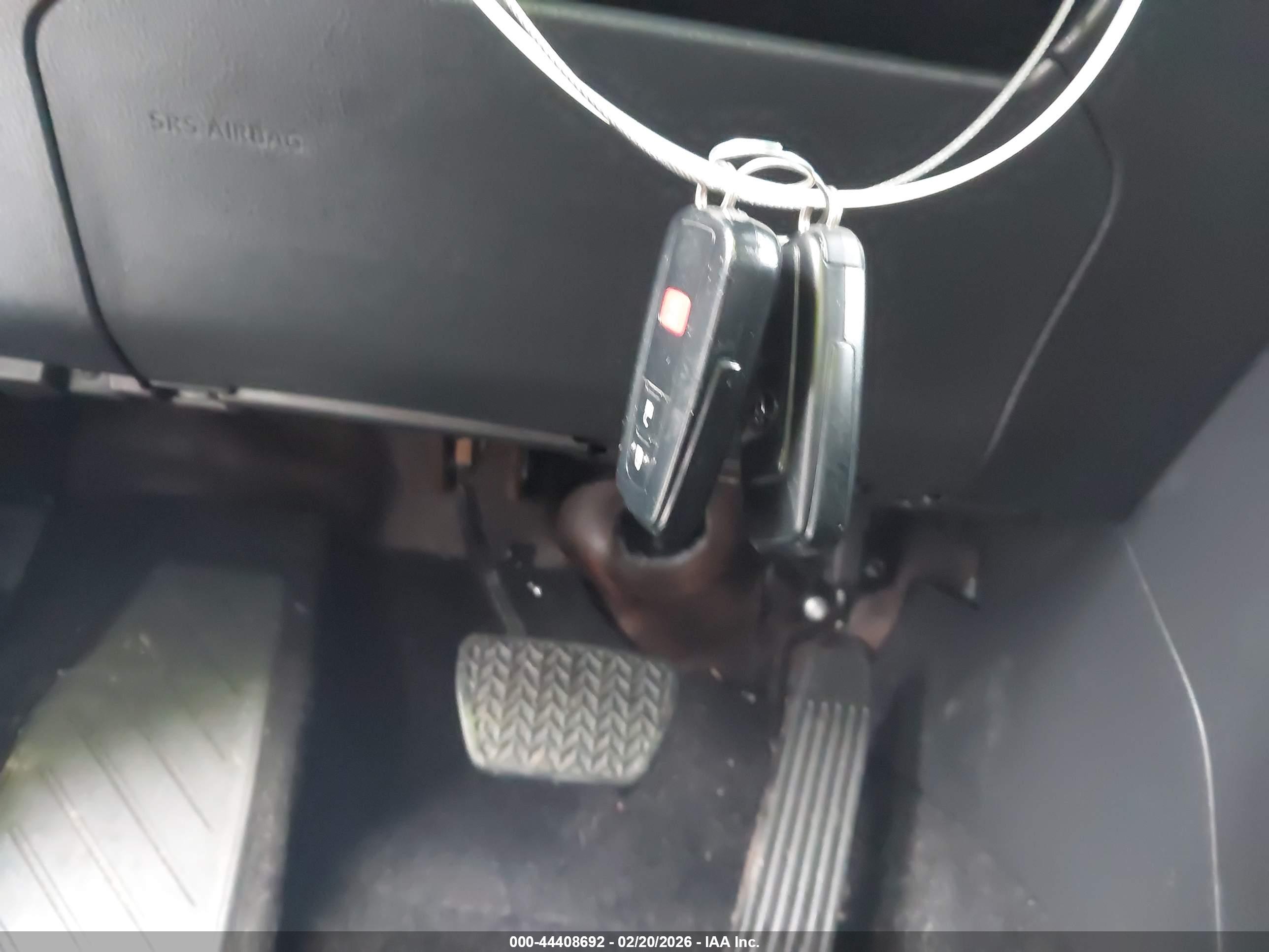 TOYOTA RAV4 image 11