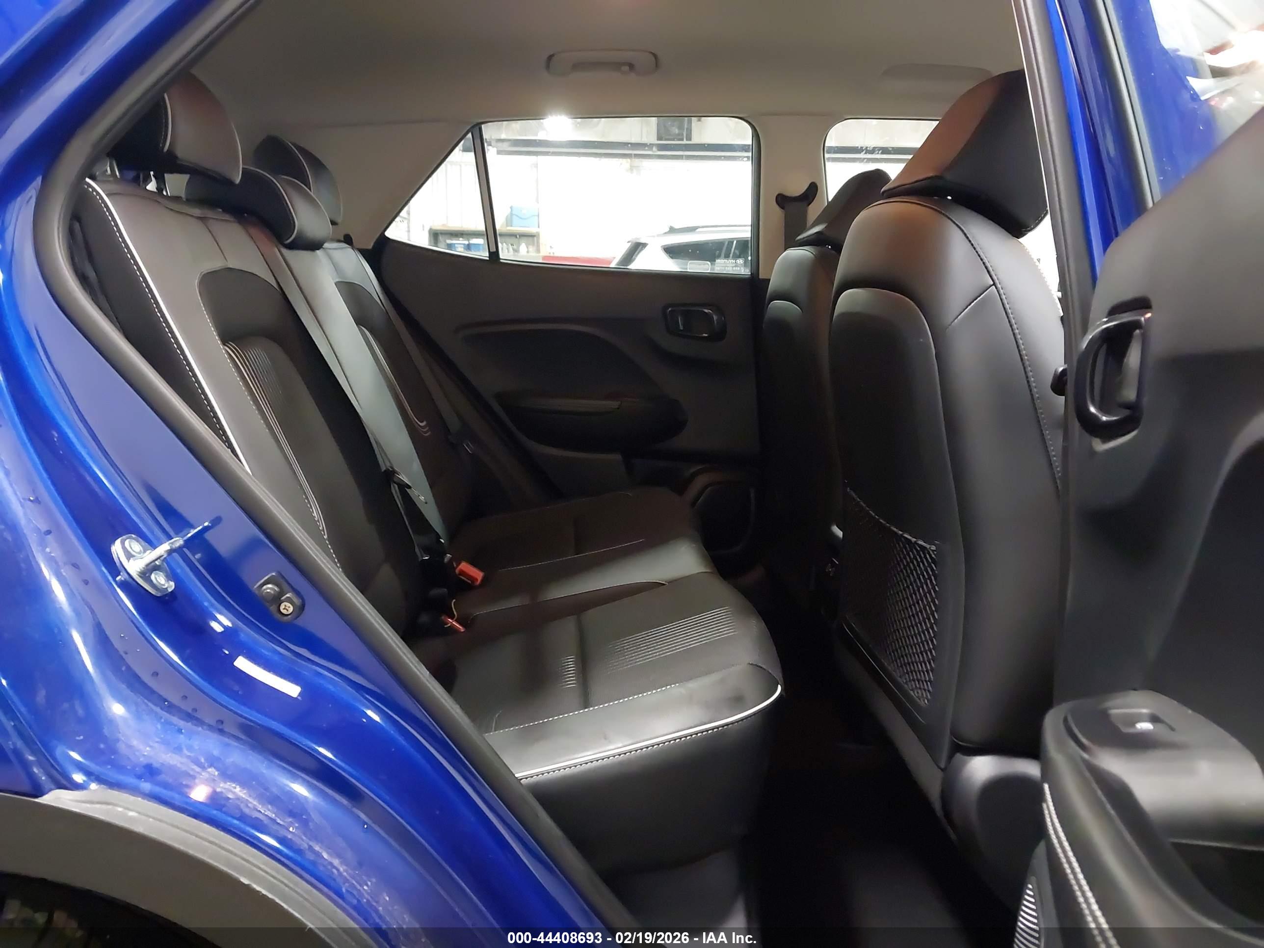 HYUNDAI VENUE image 8