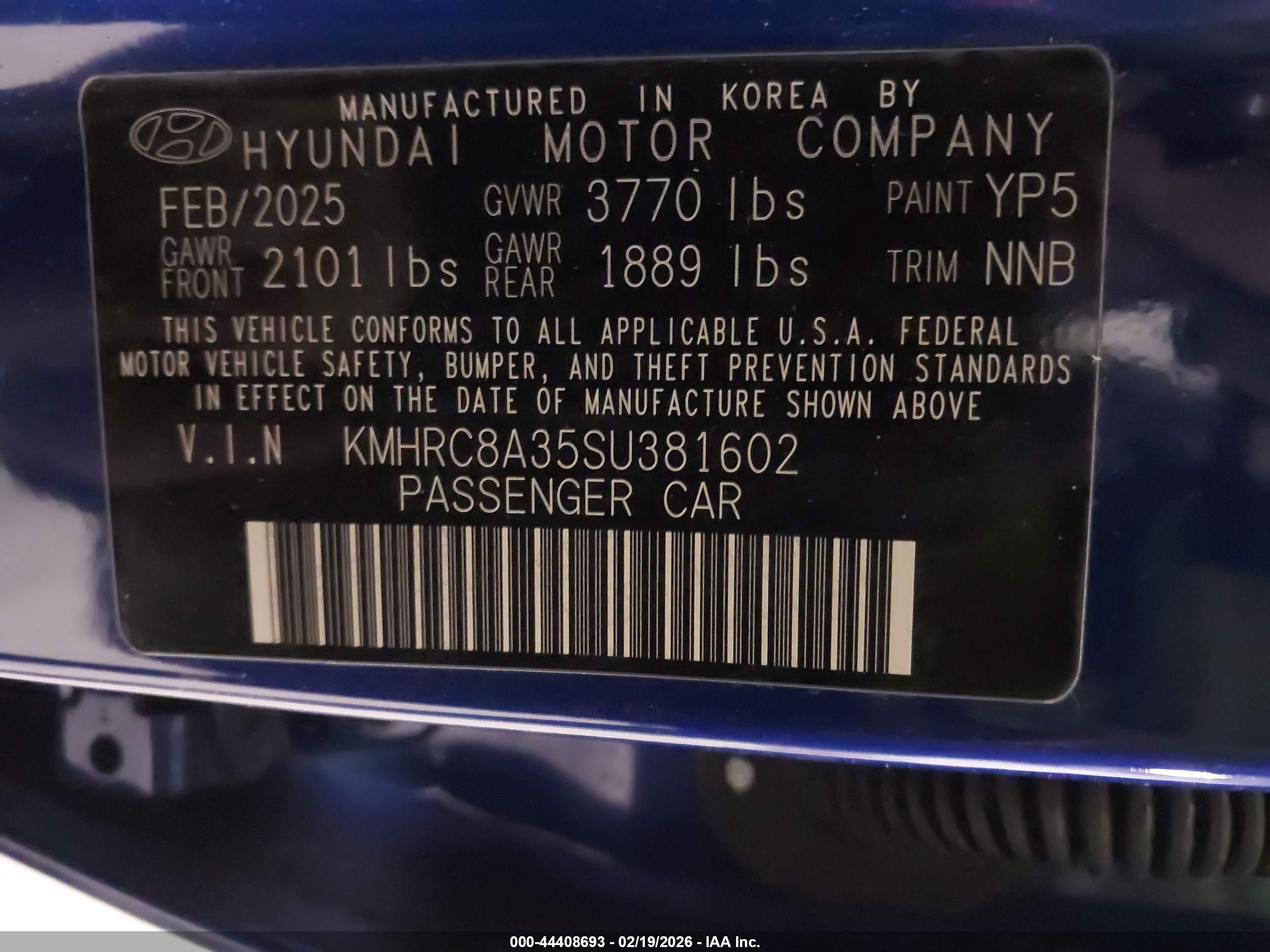 HYUNDAI VENUE image 9