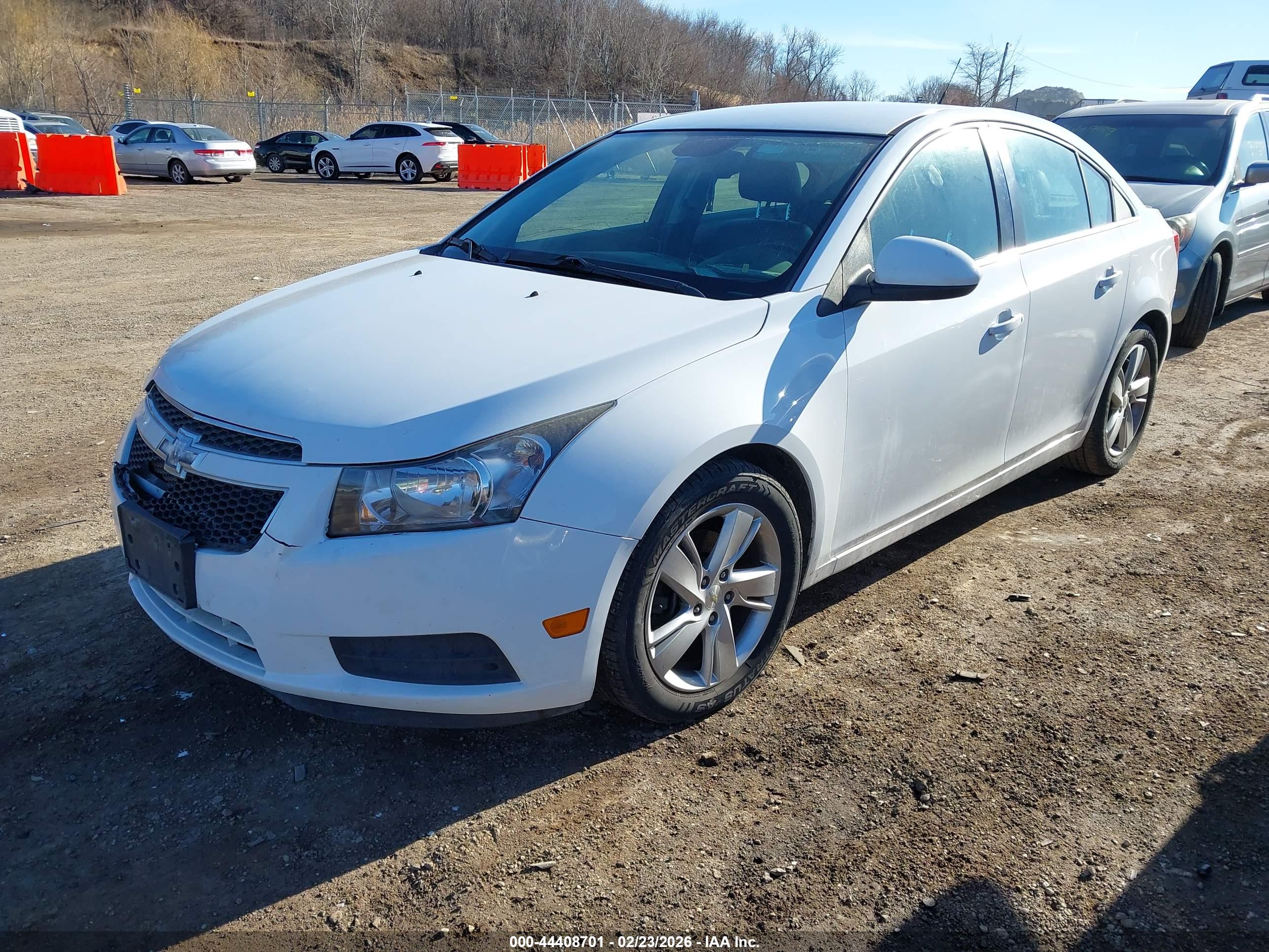CHEVROLET CRUZE image 2