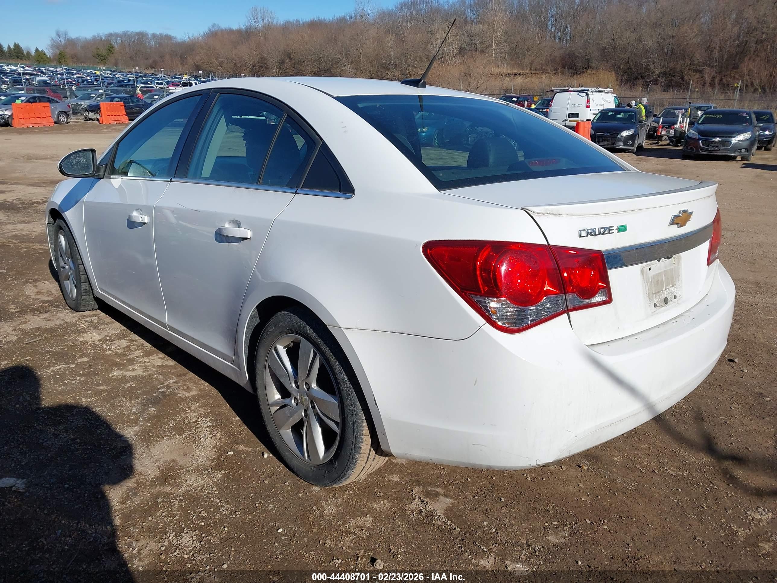 CHEVROLET CRUZE image 3