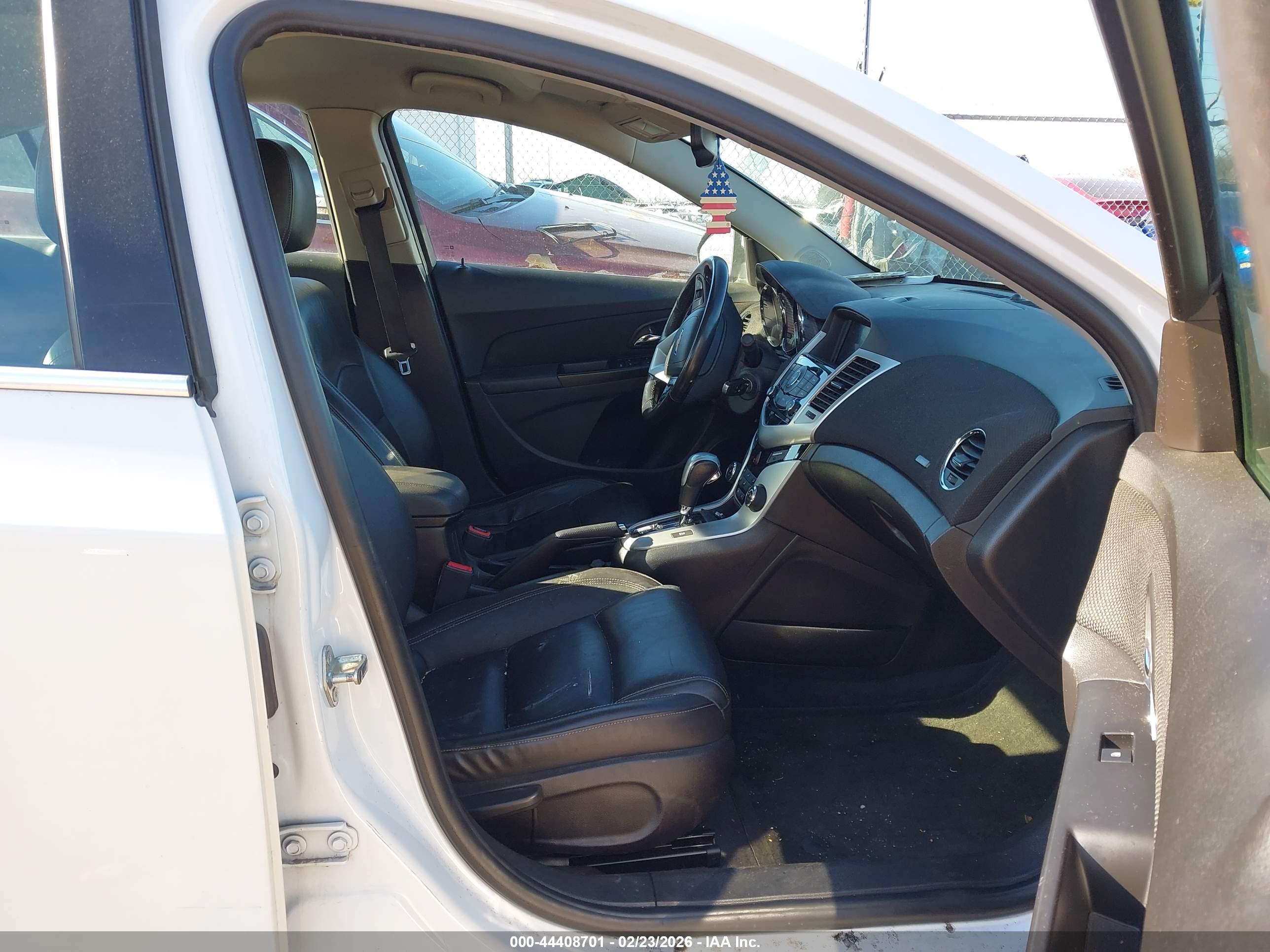 CHEVROLET CRUZE image 5