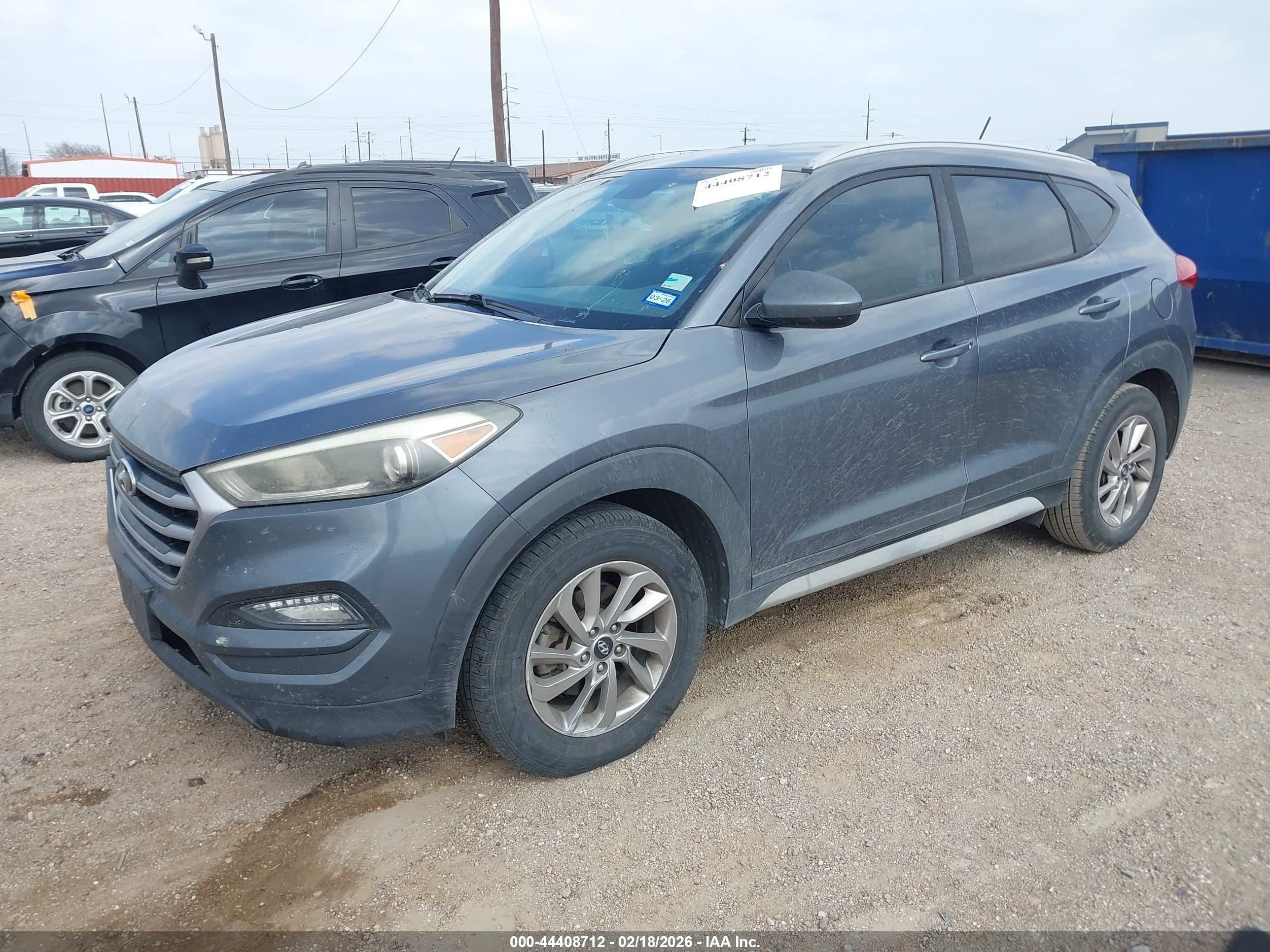 HYUNDAI TUCSON image 2