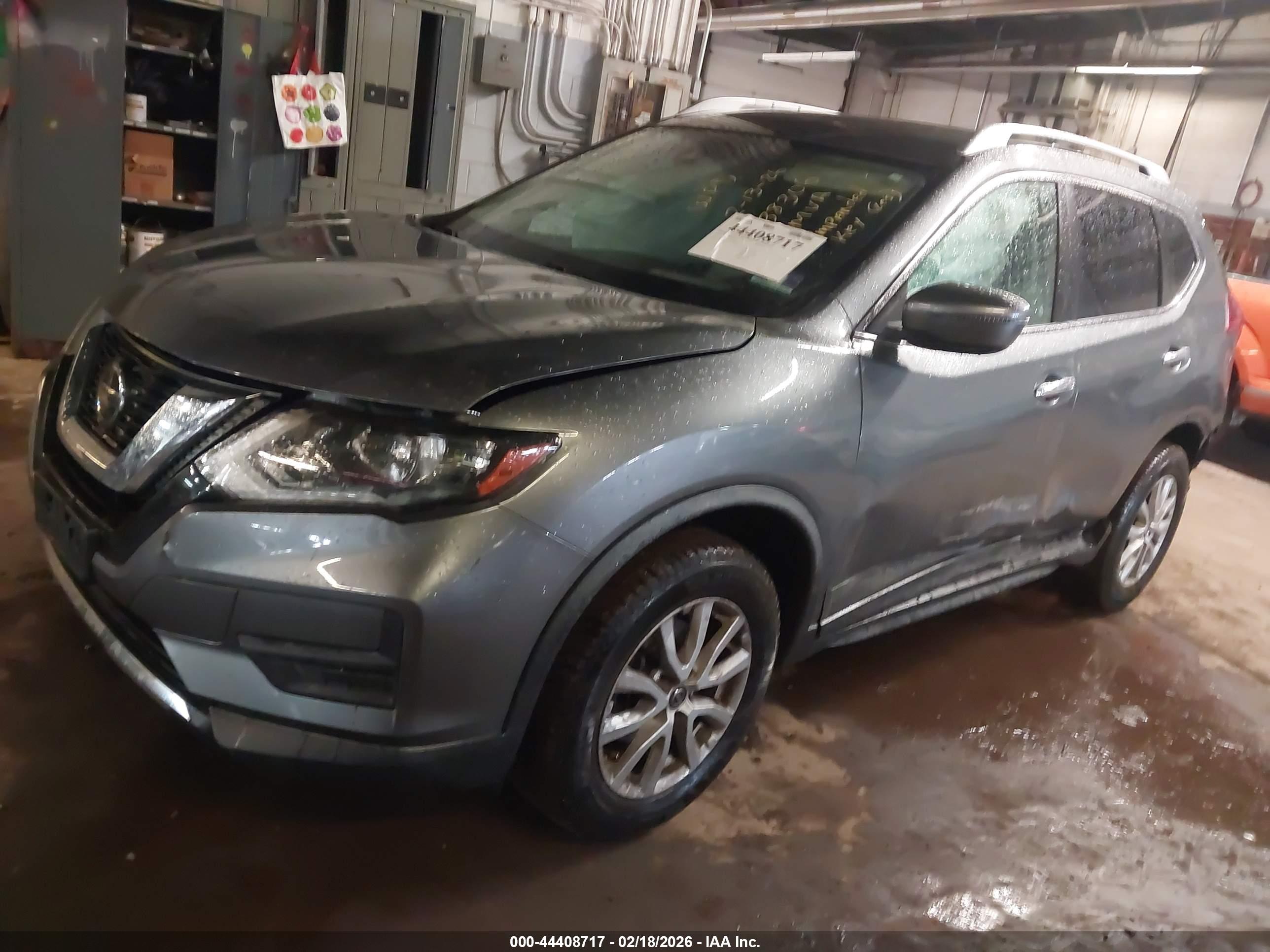 NISSAN ROGUE image 2