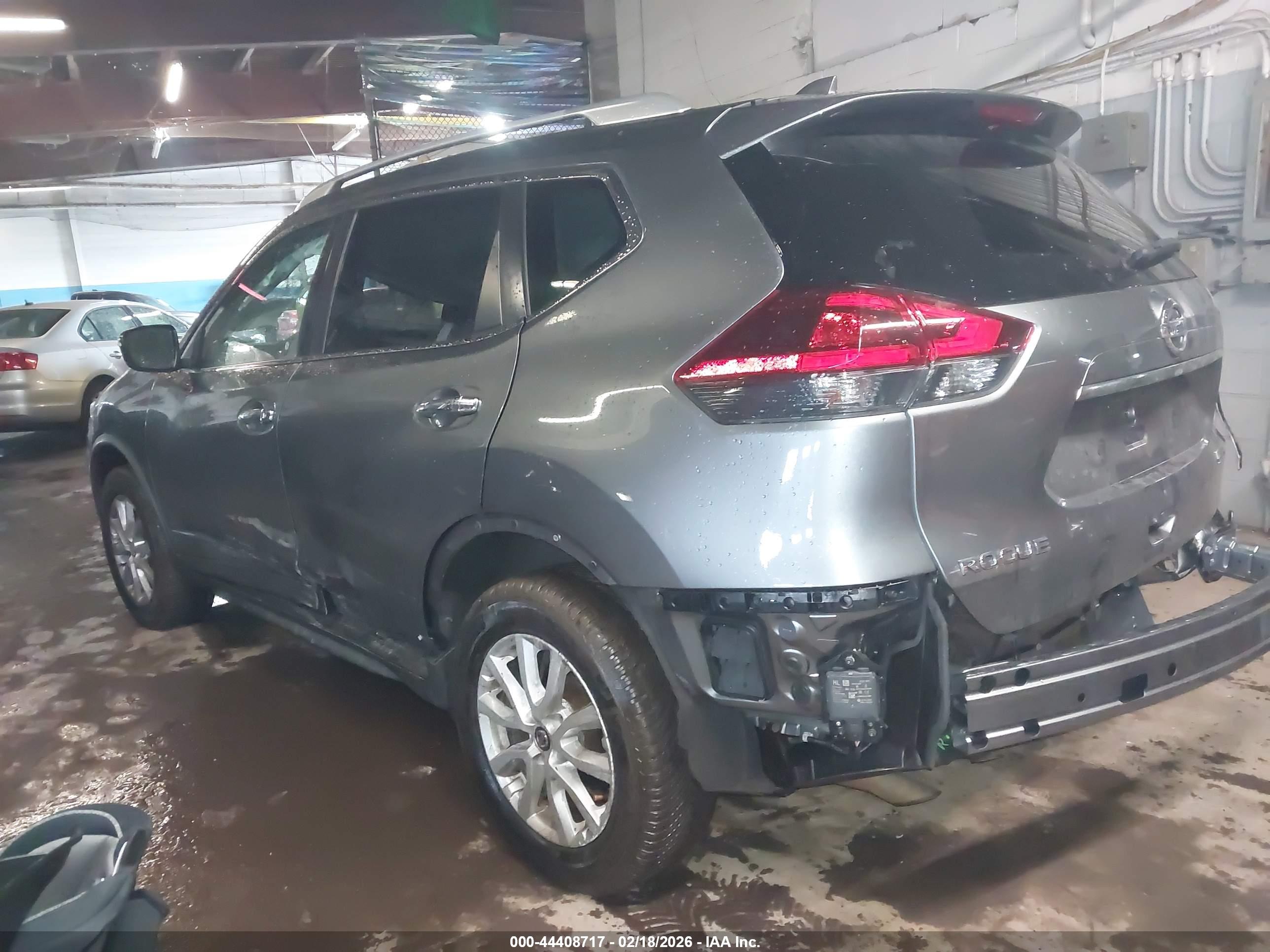 NISSAN ROGUE image 3