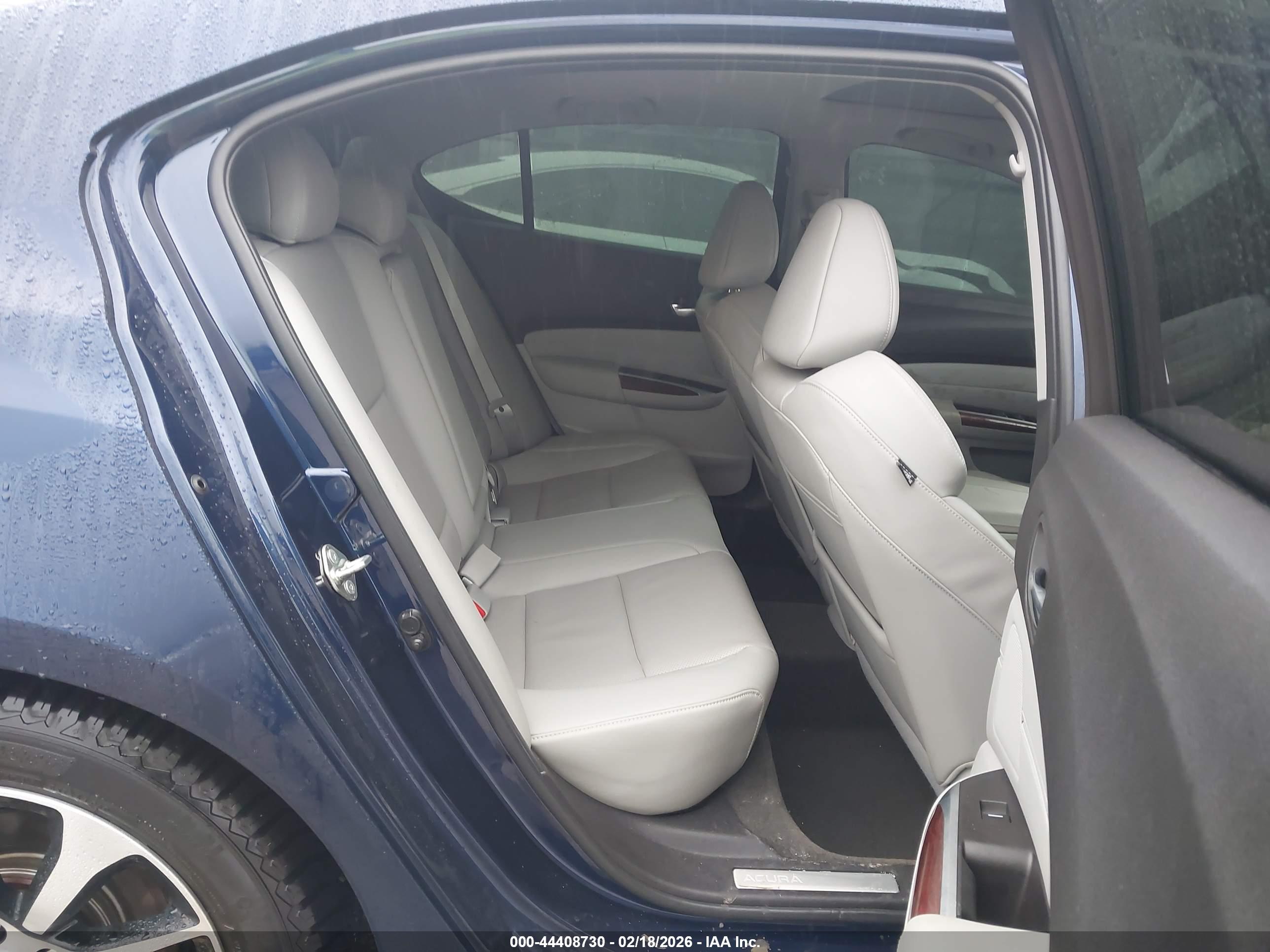 ACURA TLX image 8