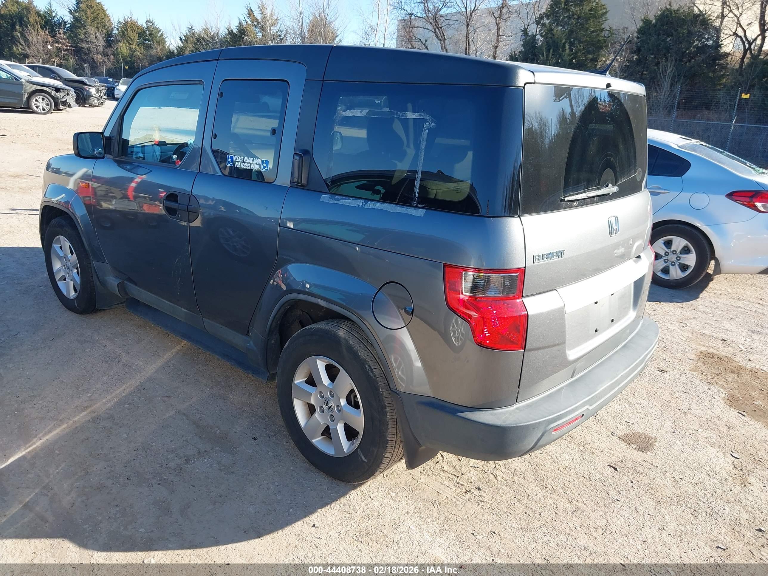 HONDA ELEMENT image 3