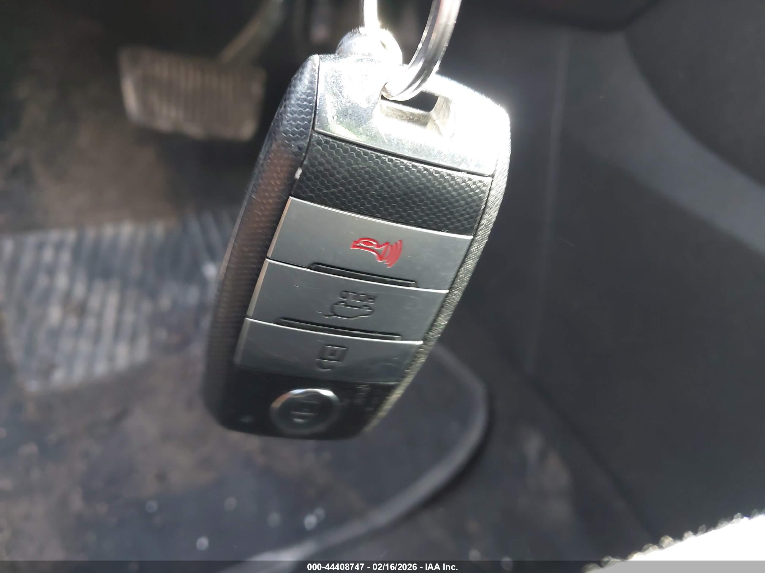 KIA NIRO image 11