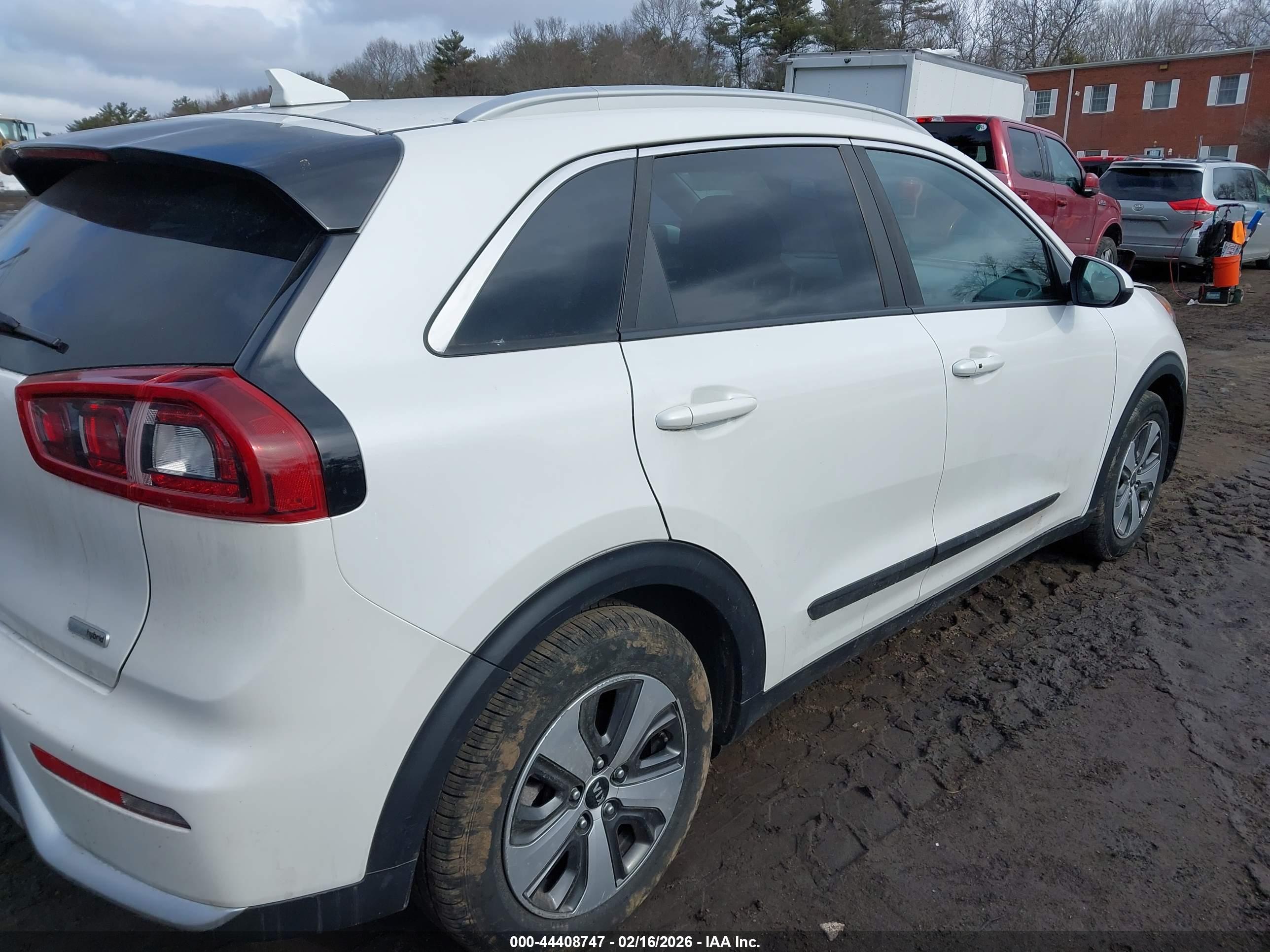 KIA NIRO image 4