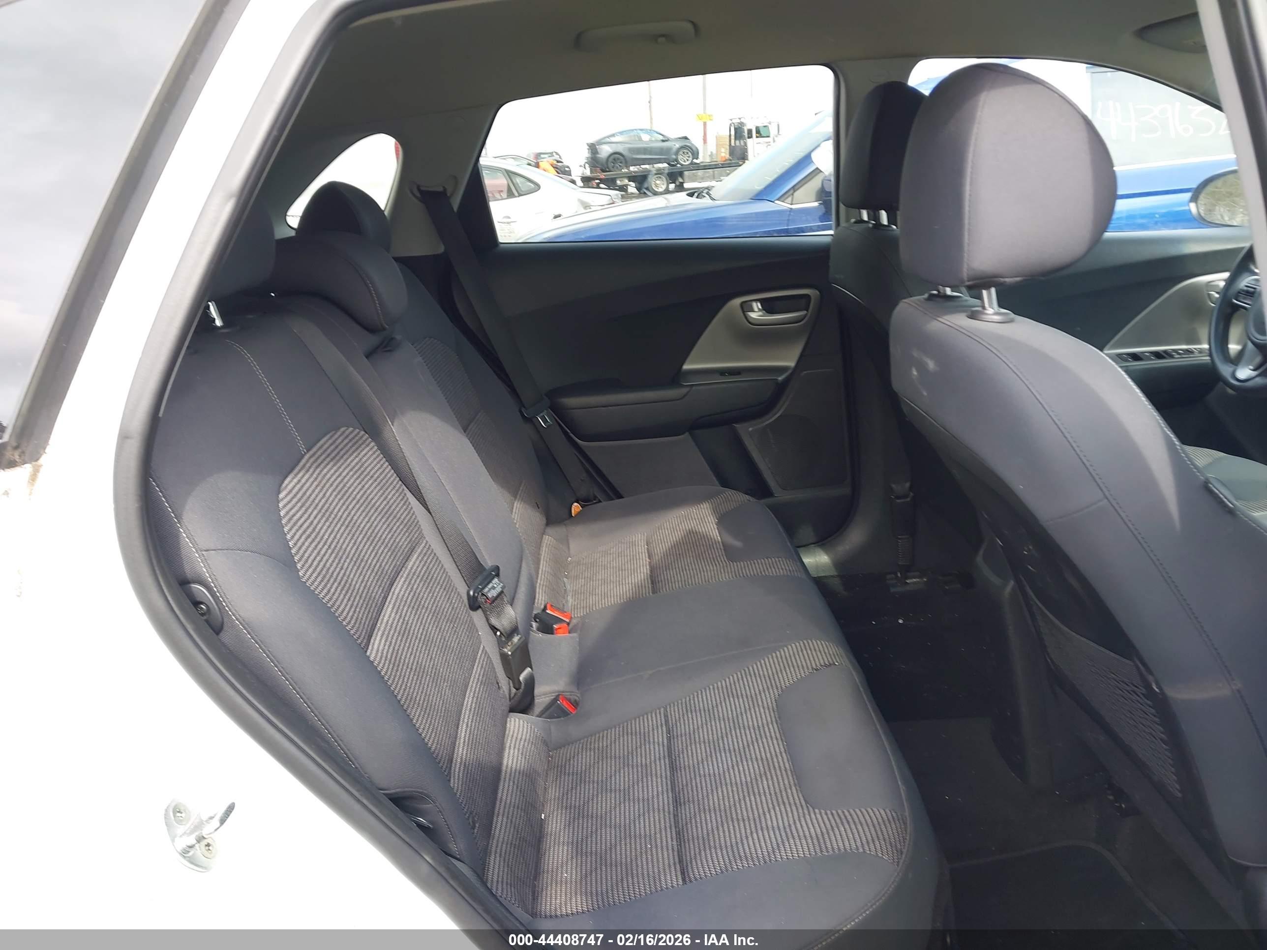 KIA NIRO image 8