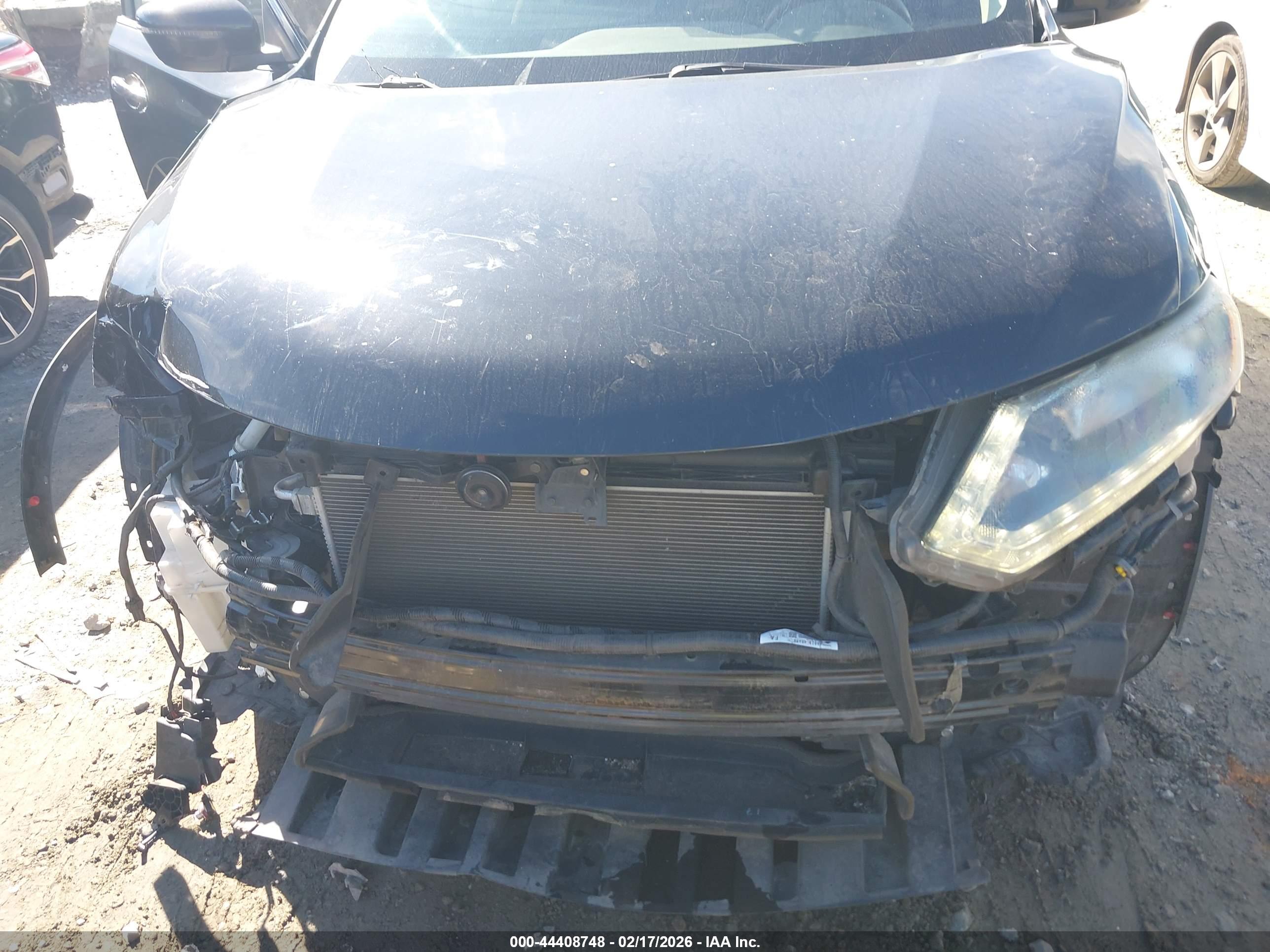 NISSAN ROGUE image 6