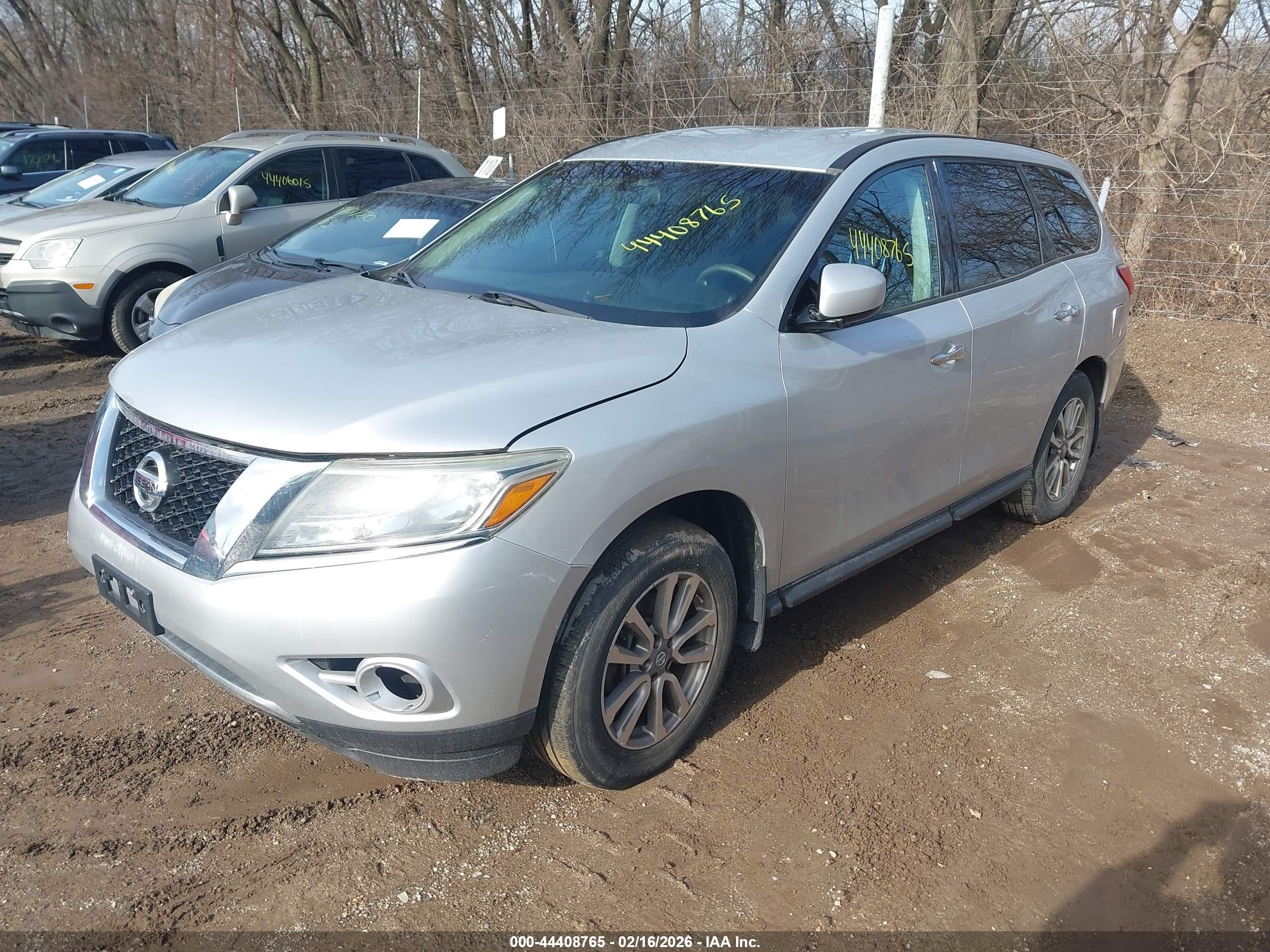 NISSAN PATHFINDER image 2