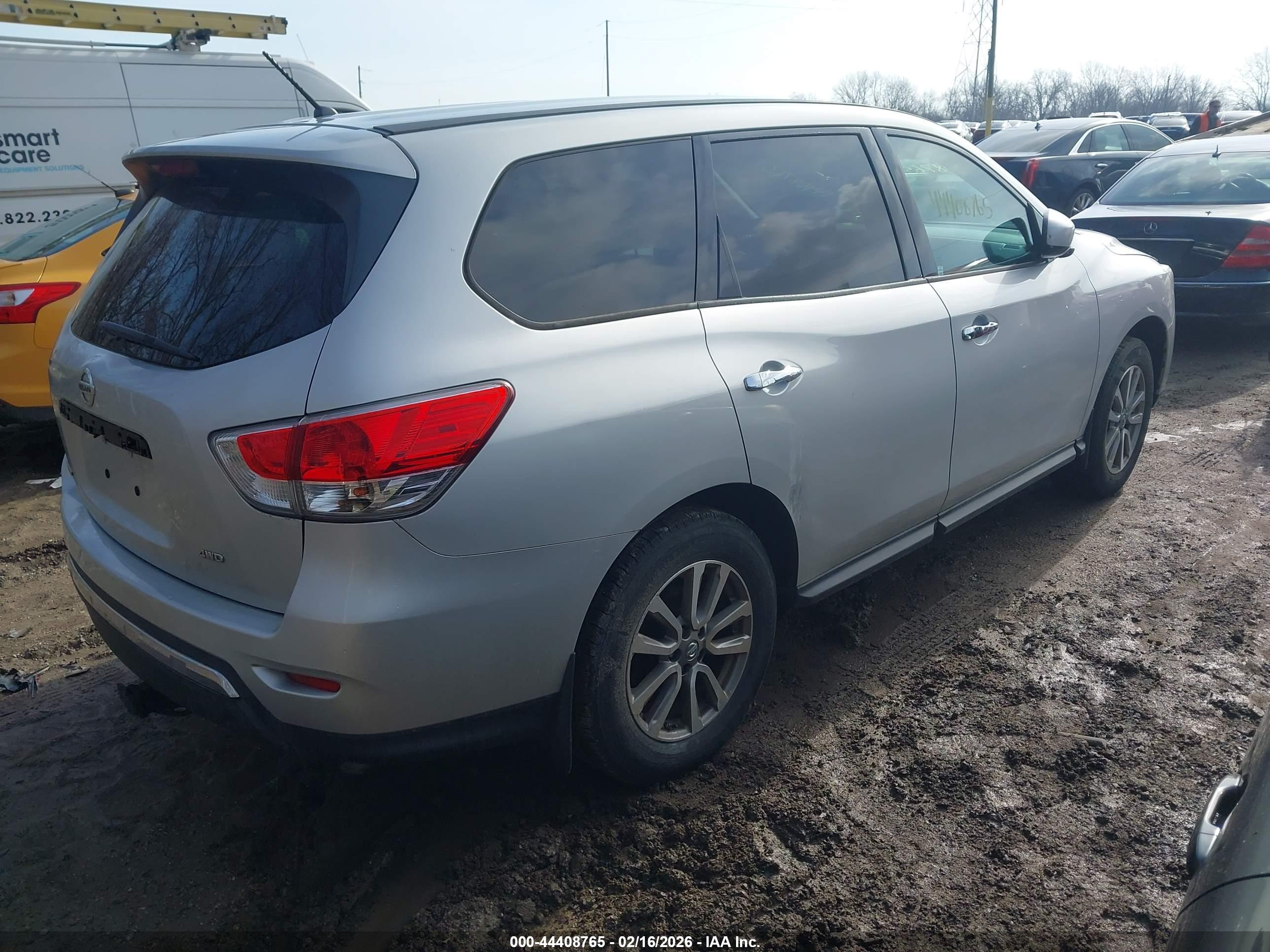 NISSAN PATHFINDER image 4