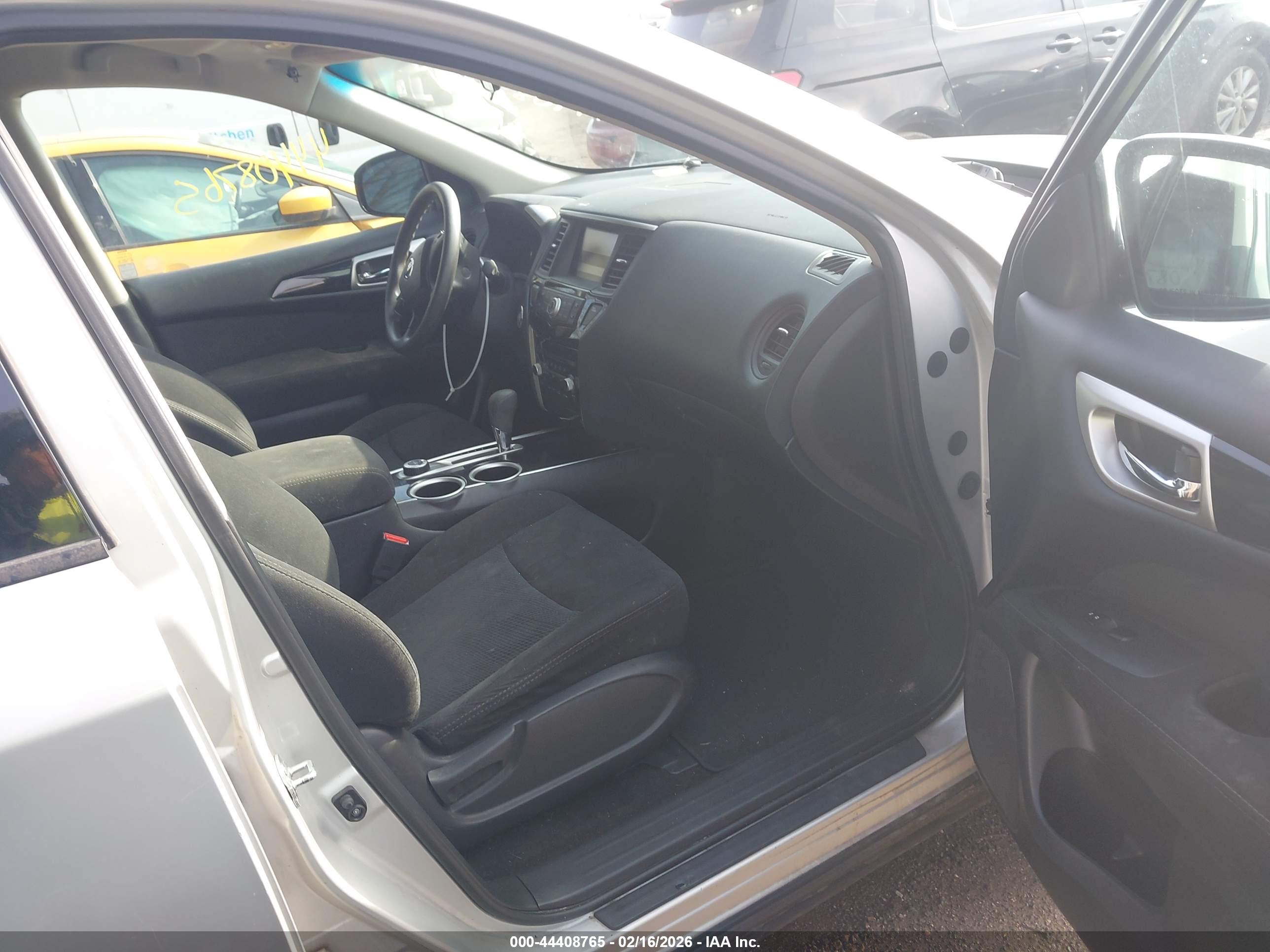 NISSAN PATHFINDER image 5