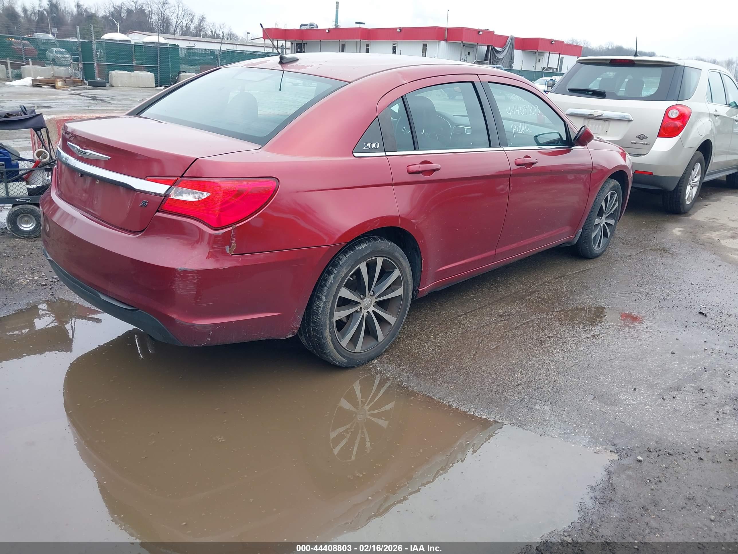CHRYSLER 200 image 4