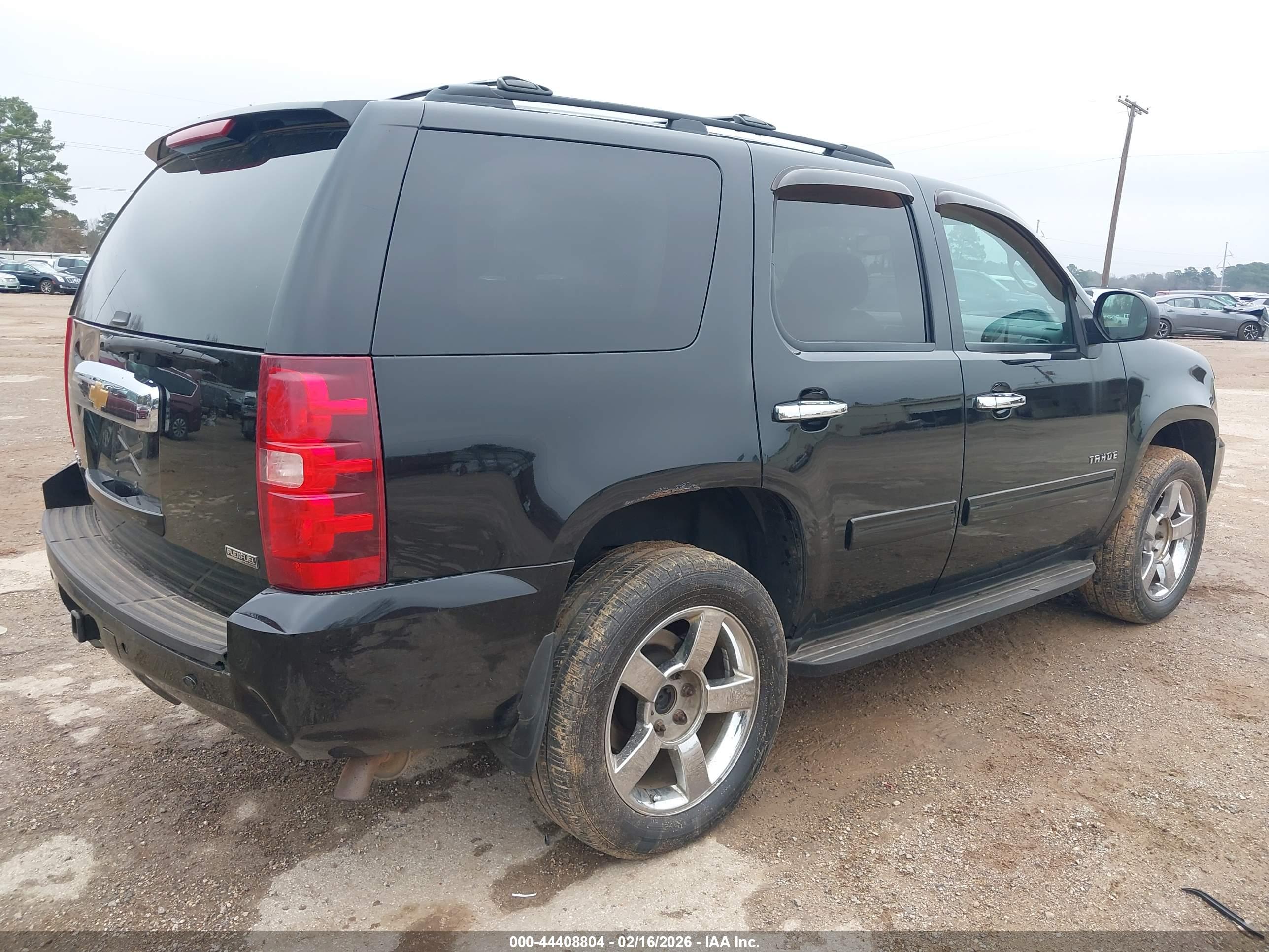 CHEVROLET TAHOE image 4