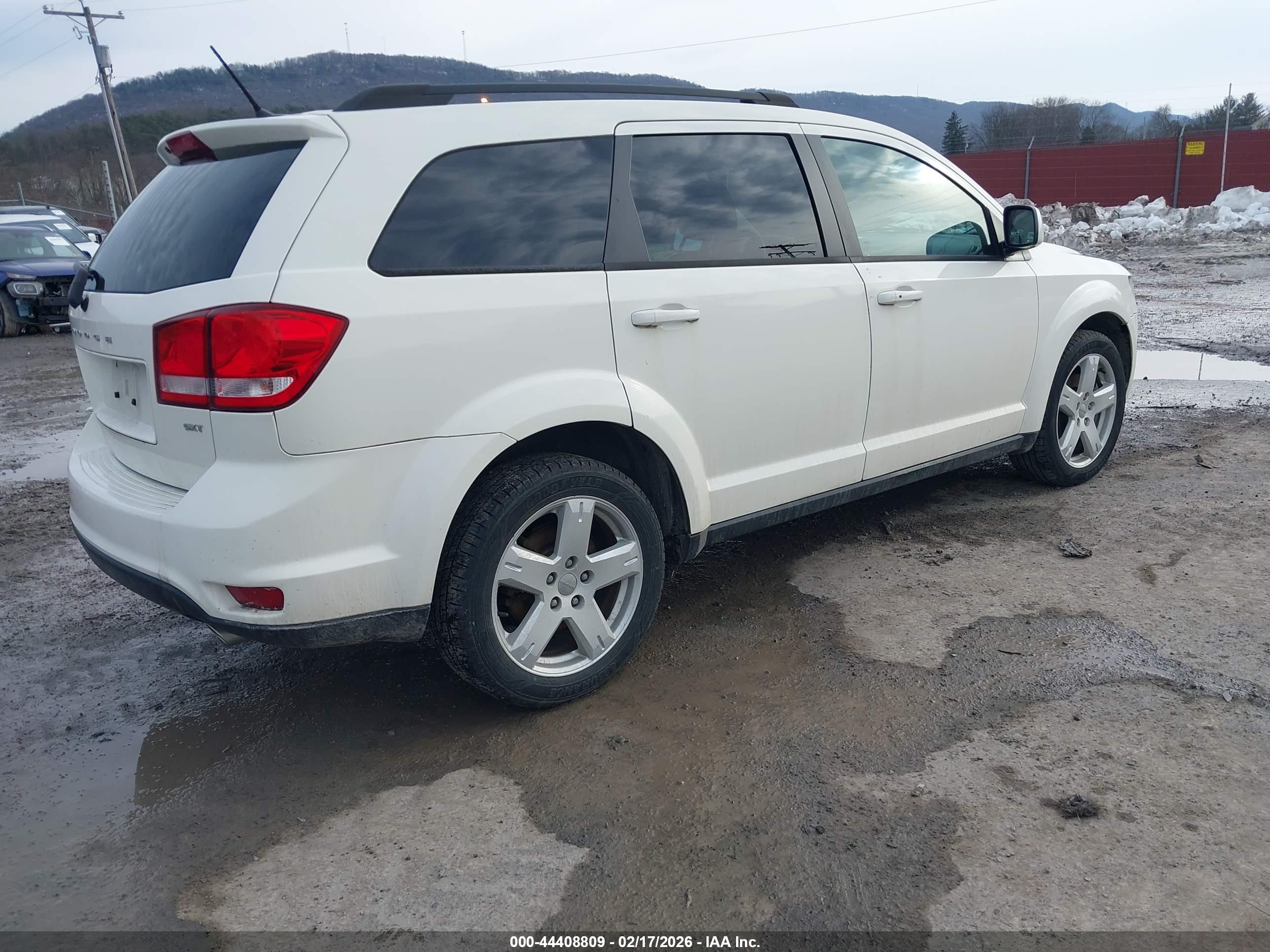 DODGE JOURNEY image 4