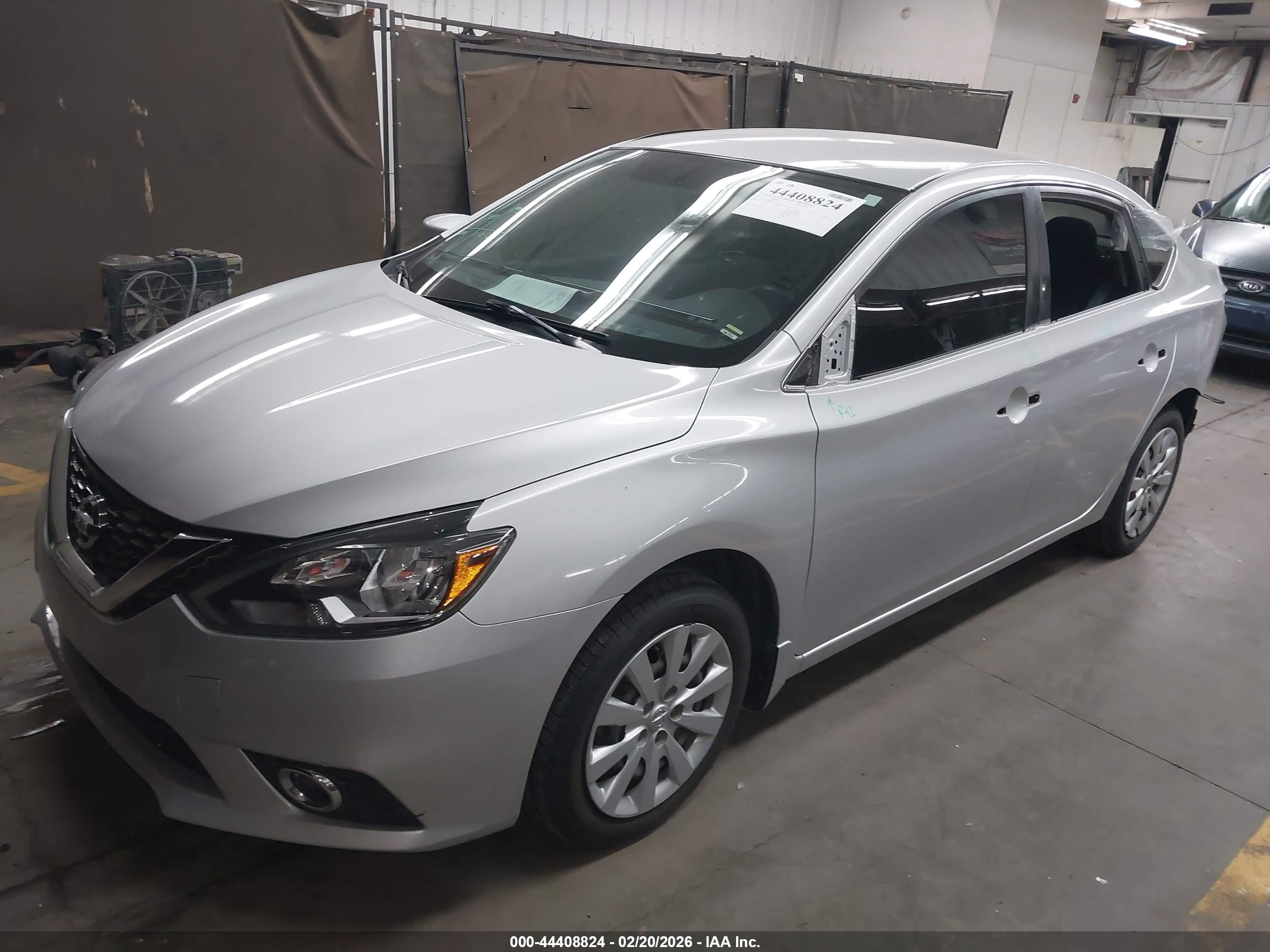 NISSAN SENTRA image 2
