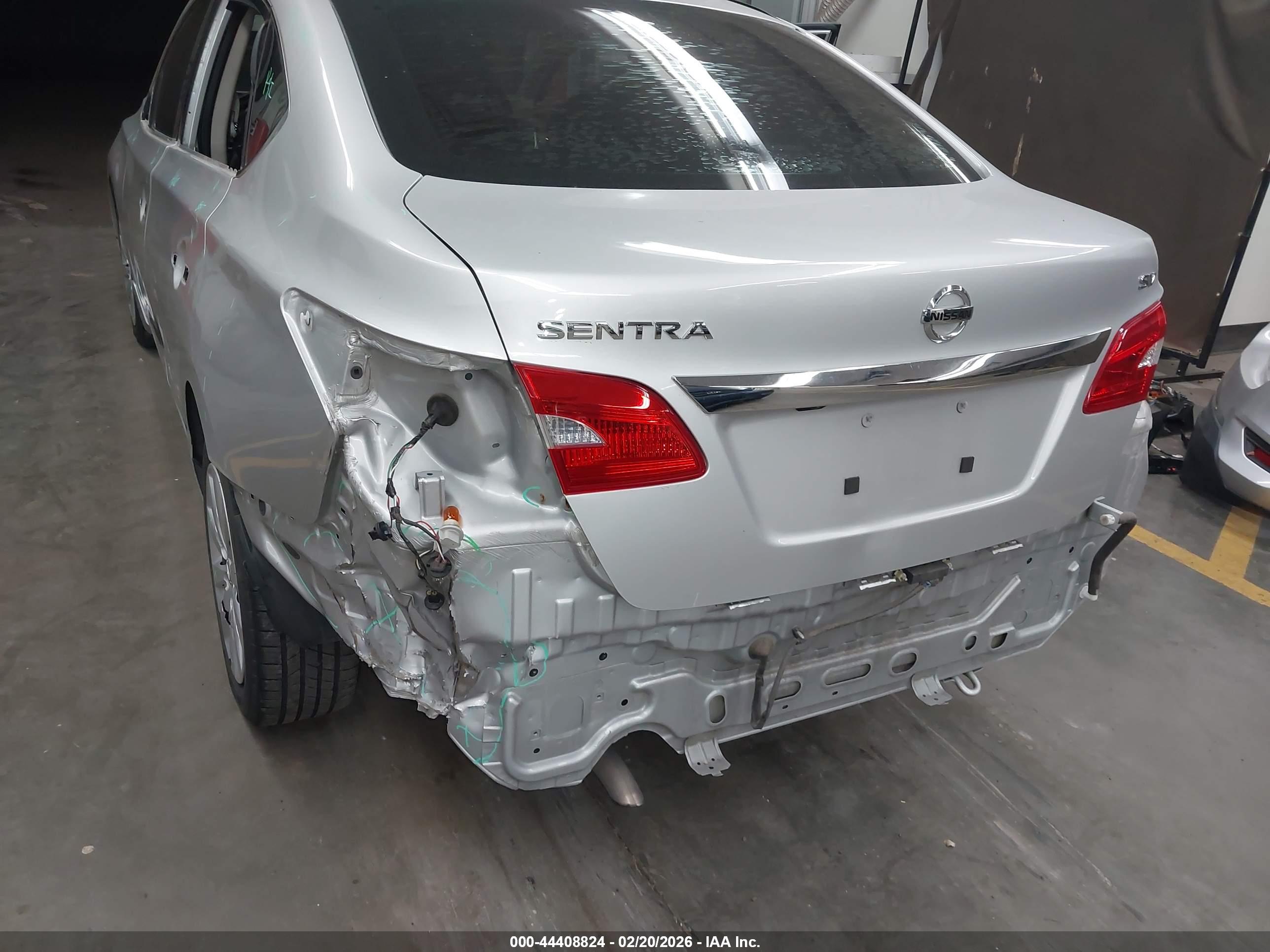 NISSAN SENTRA image 6
