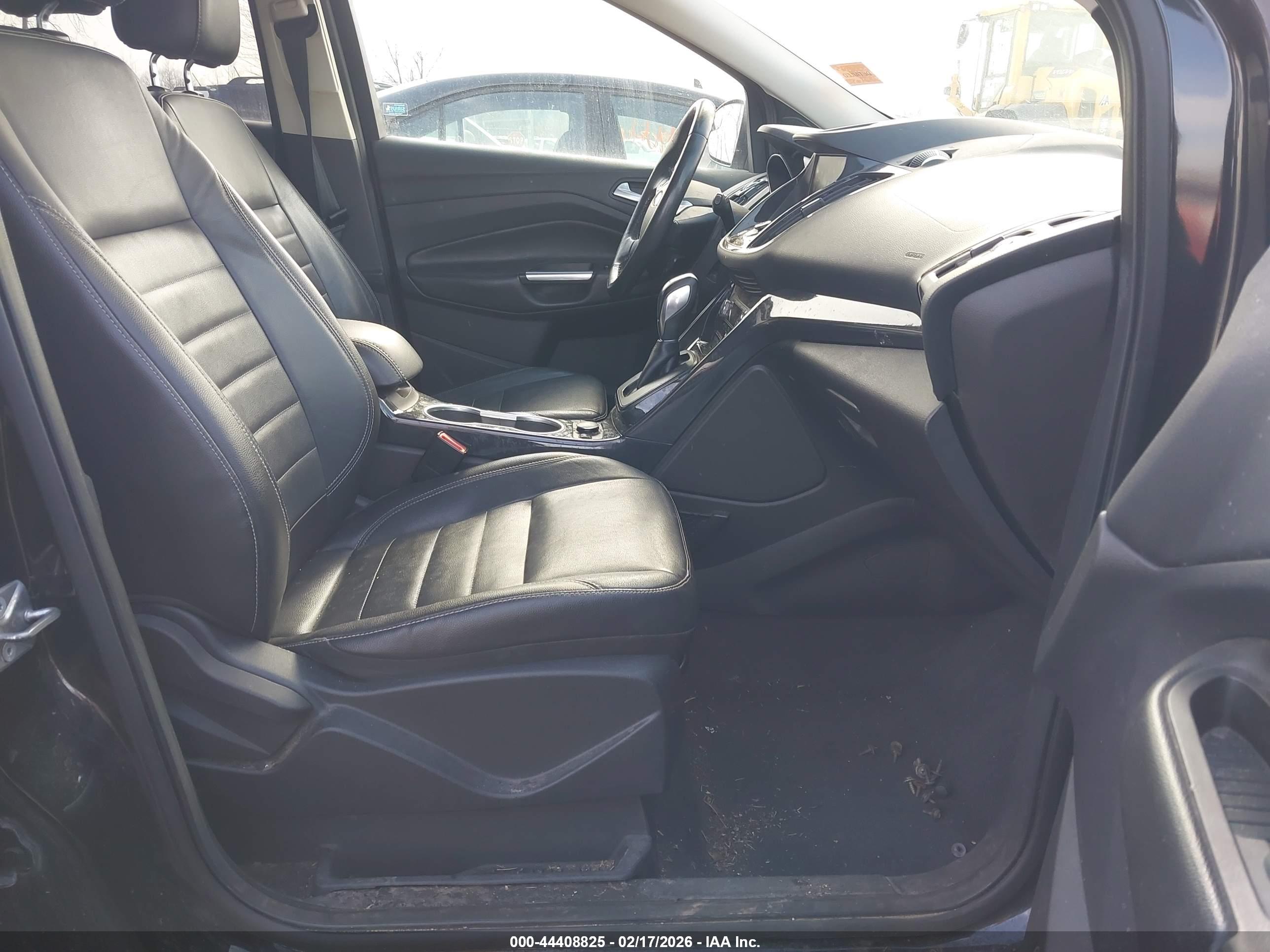 FORD ESCAPE image 5